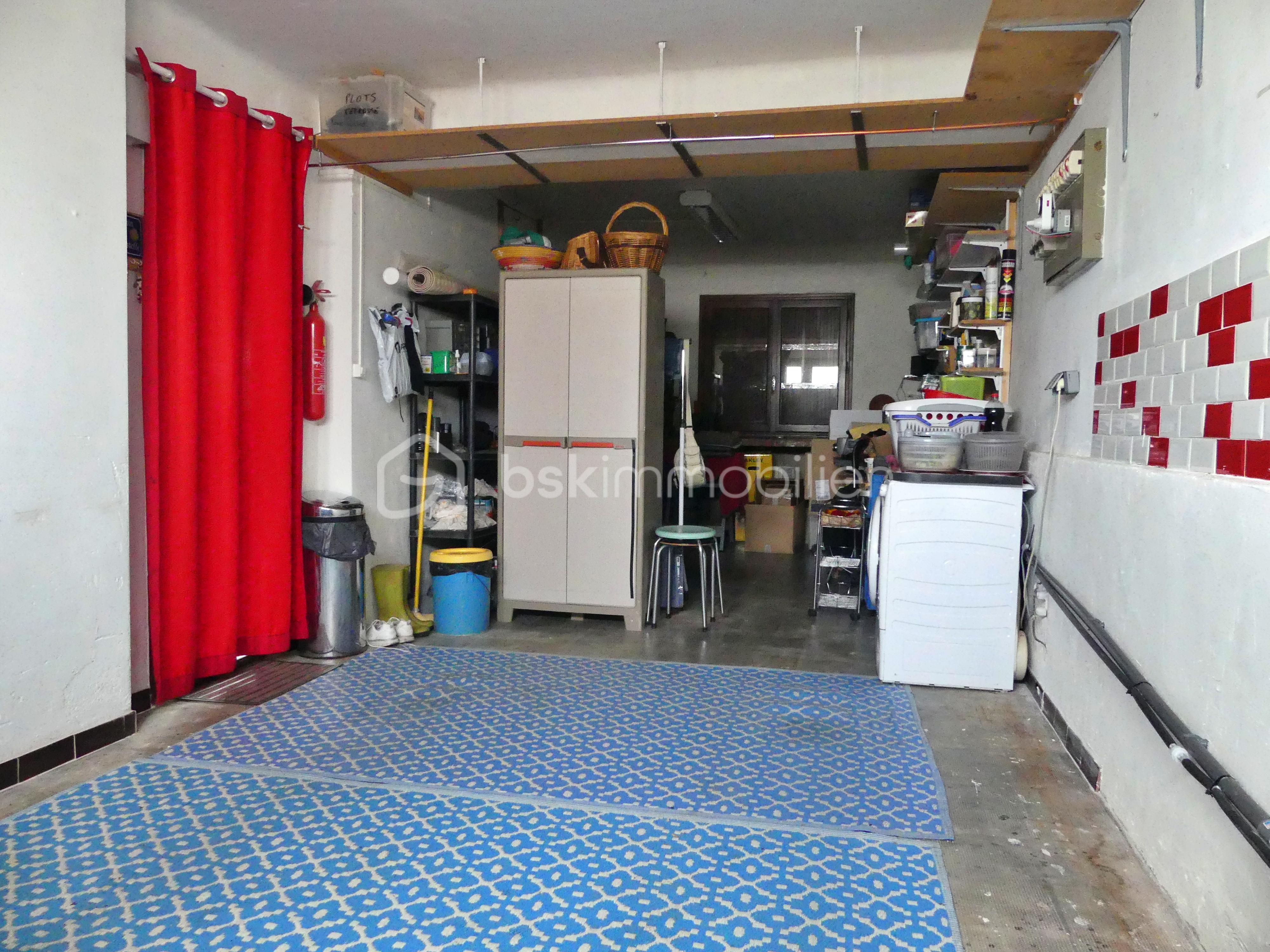 garage 1.JPG