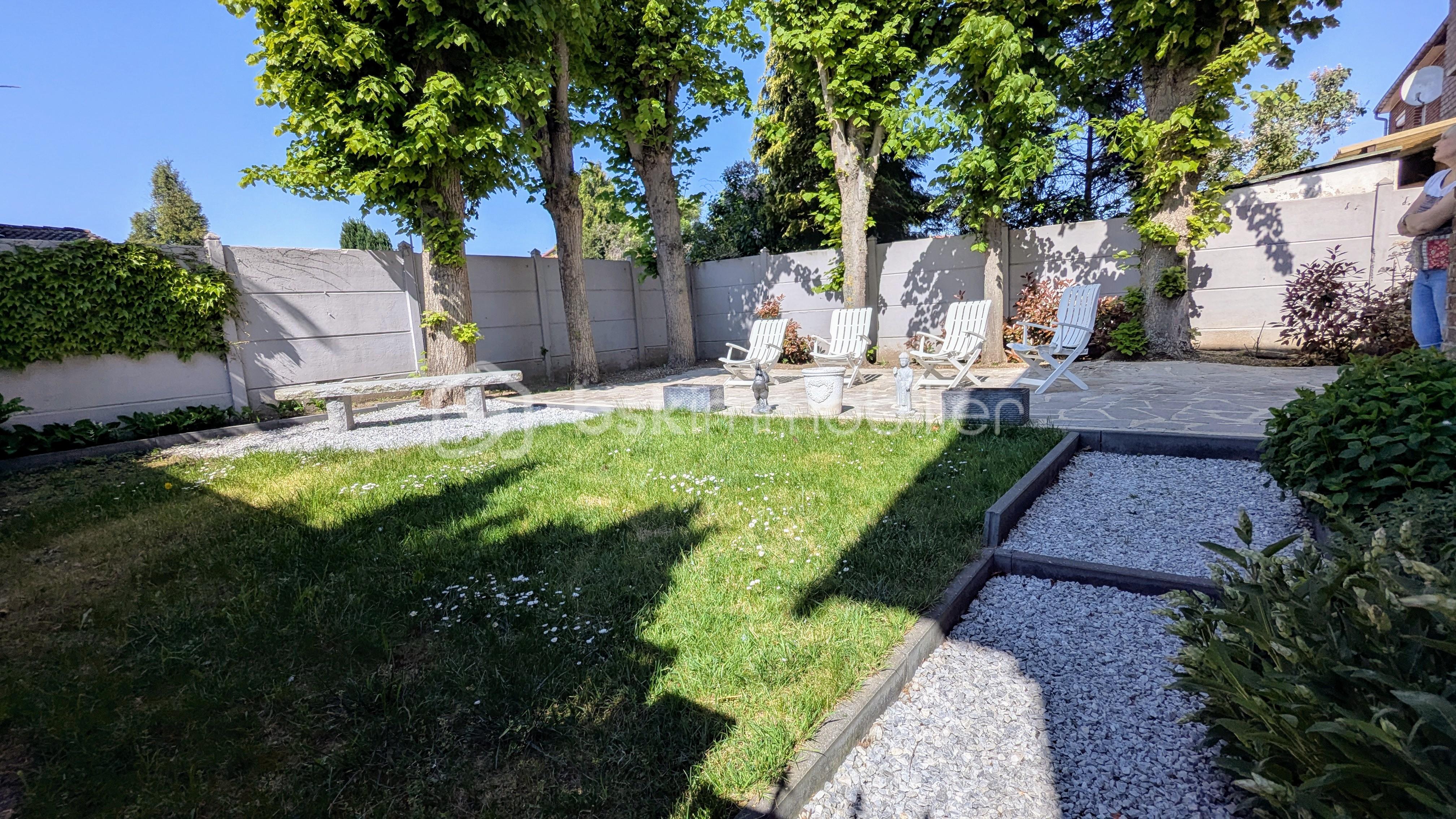 Maison de maitre de 144 m² - PXL_20250429_093619741.MP~2.jpg