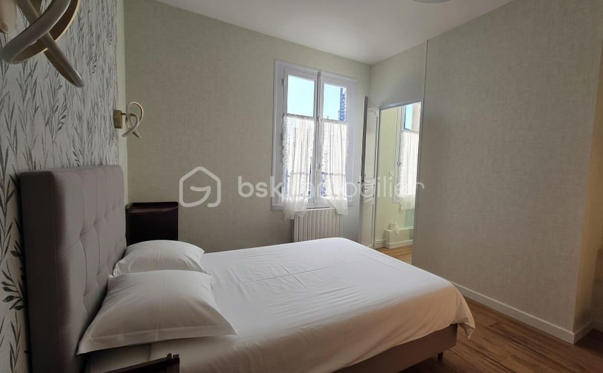 Maison de ville de 136 m² - WhatsApp Image 2025-12-03 à 11.18.42_fa9733c8.jpg