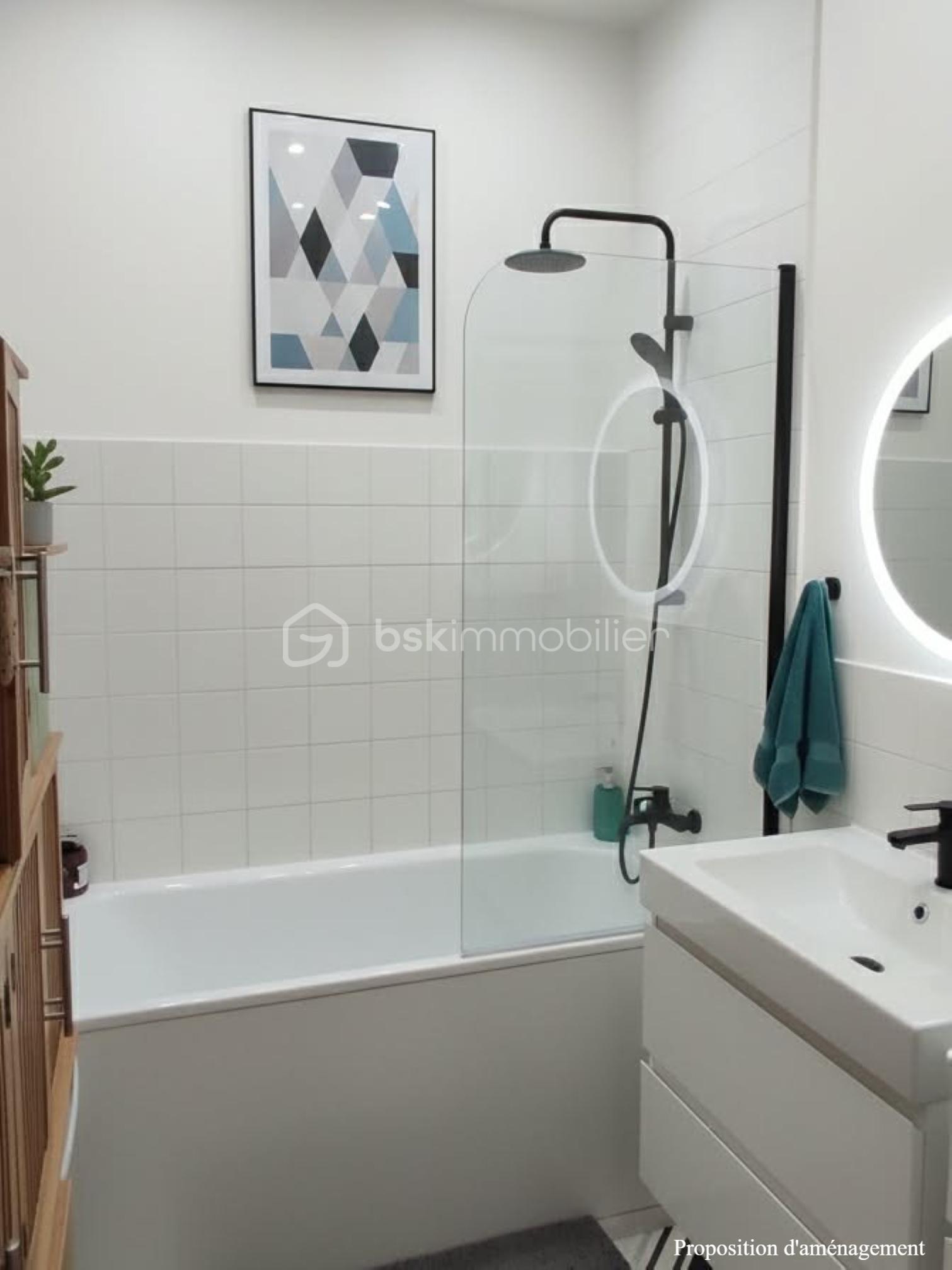 Appartement de 73 m² - retouche salle de bain 2.jpg