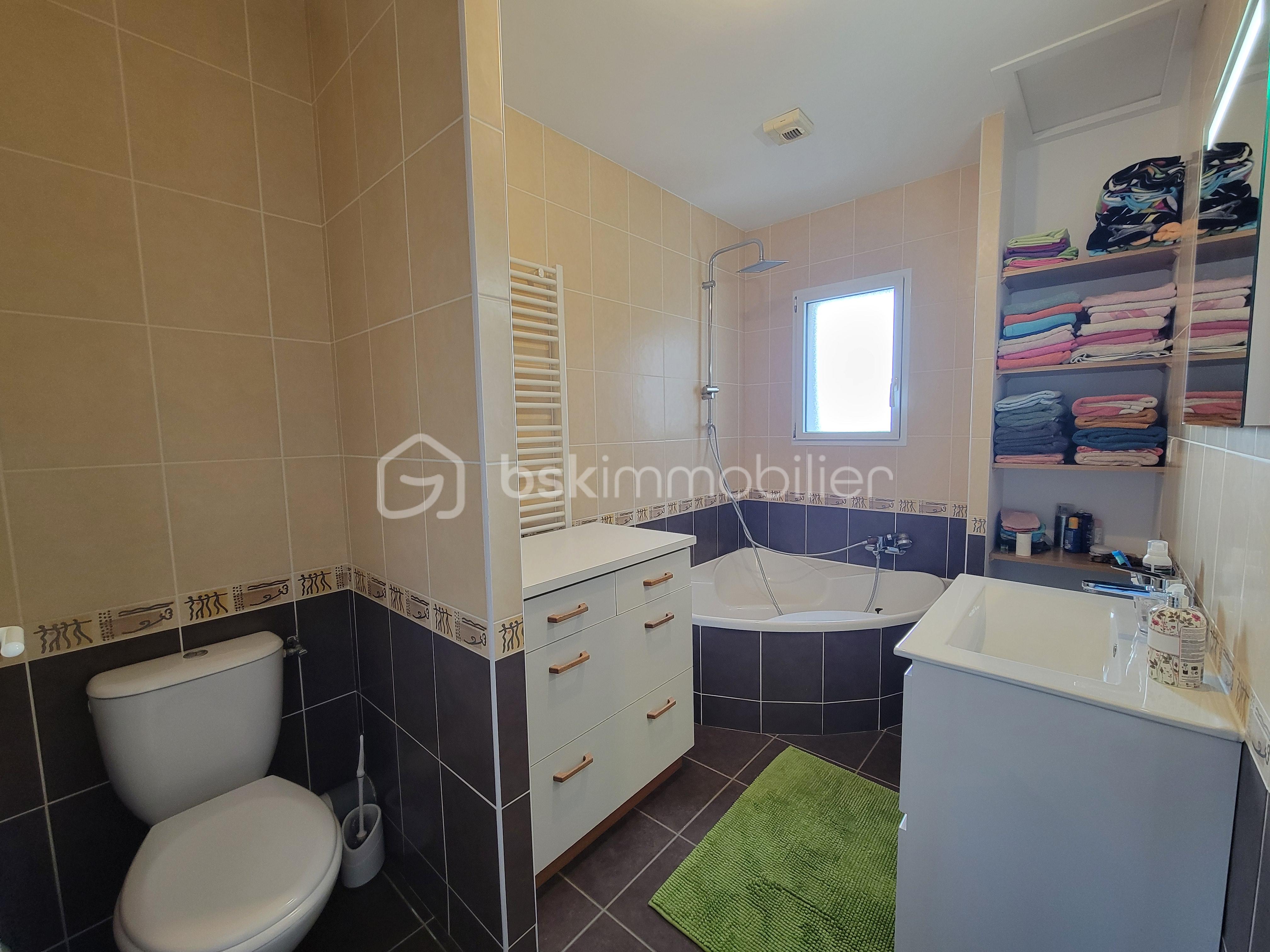 Maison contemporaine de 176 m² - 20251204_135838.jpg