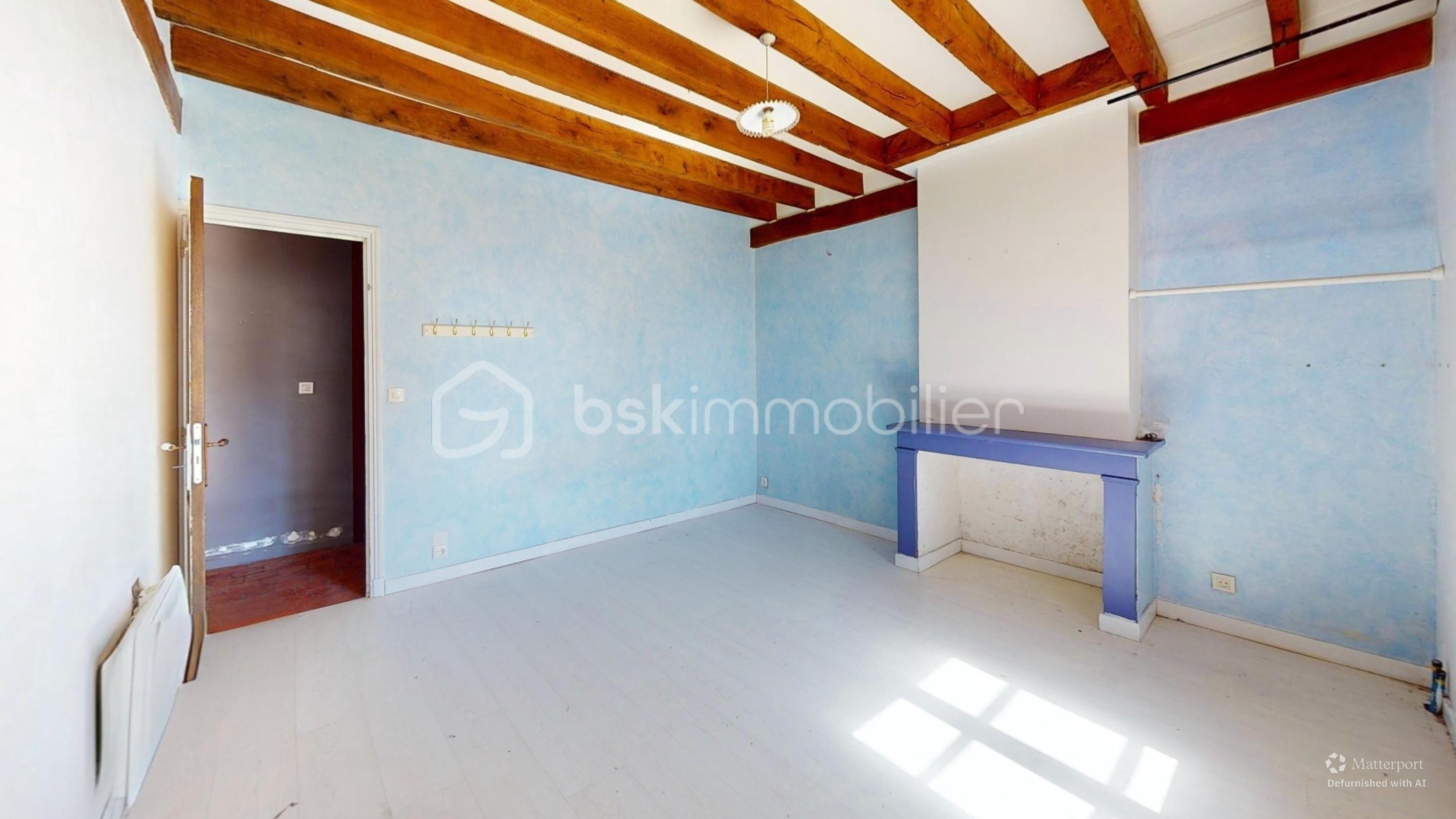 Maison de 154 m² - Vitry-Living-Room-Defurnished 4.jpg