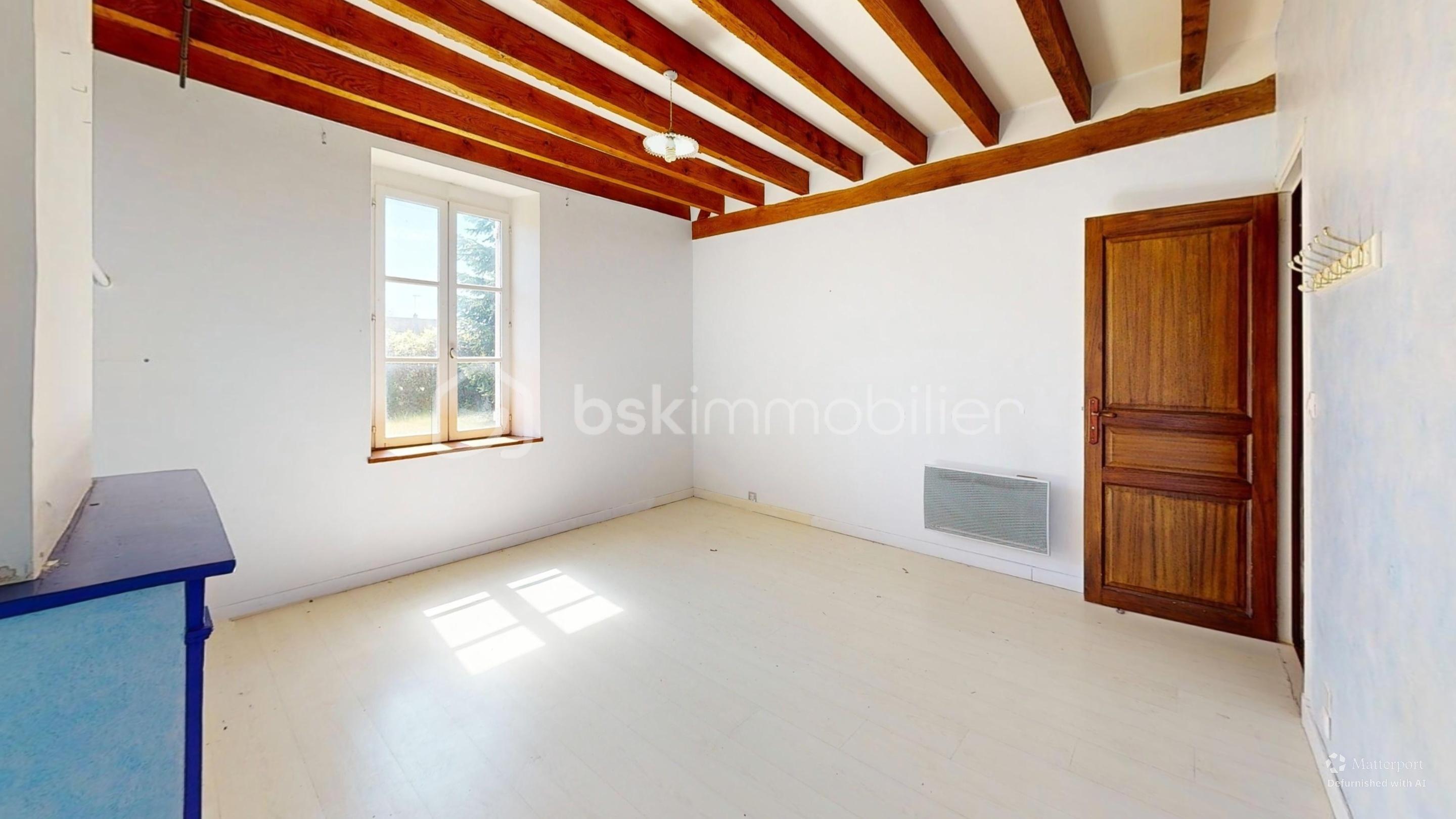 Maison de 154 m² - Vitry-Living-Room-Defurnished 1.jpg