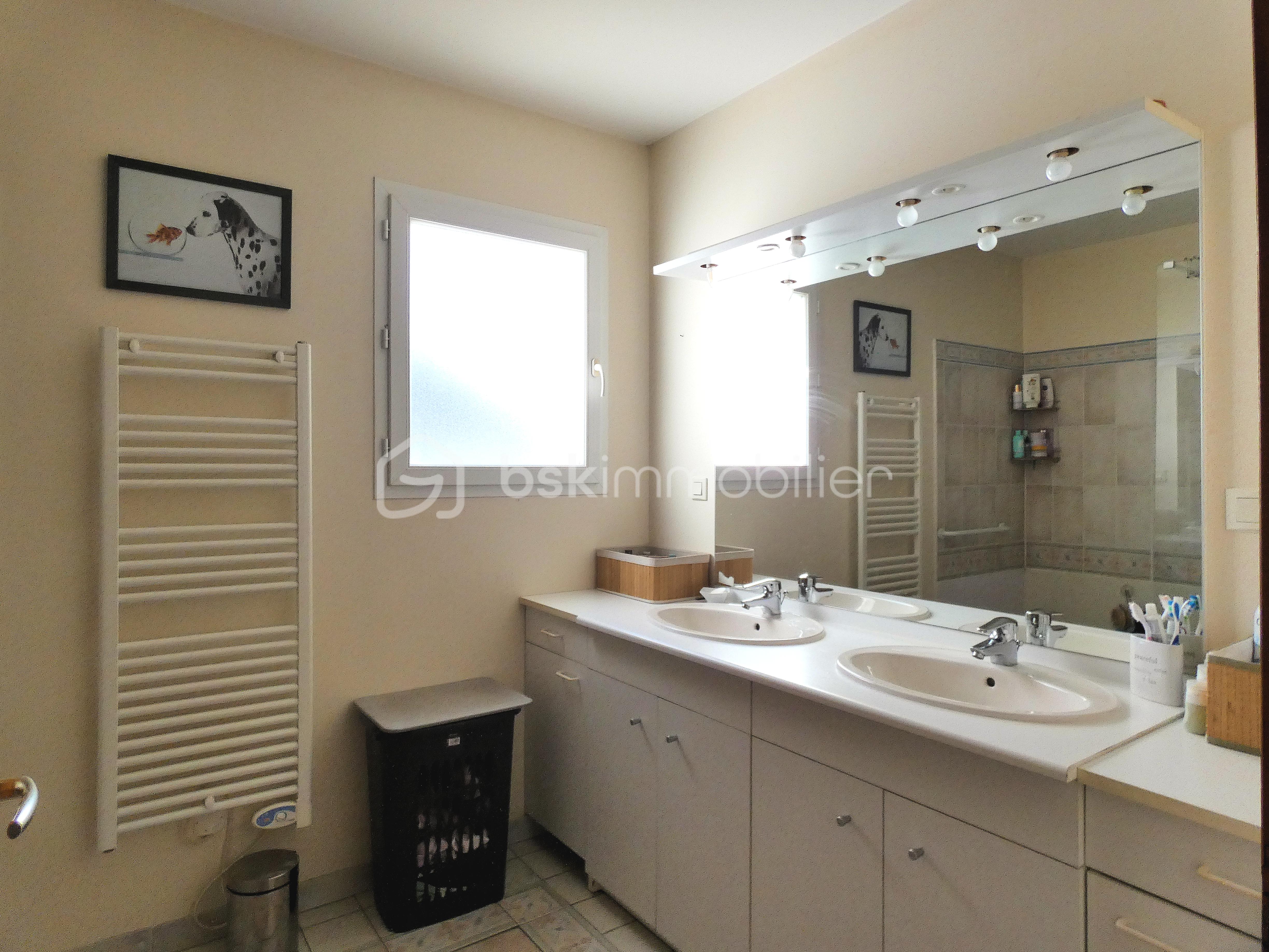 T4 tremblade ronce piscine 360000 immobilier racinet (9).JPG