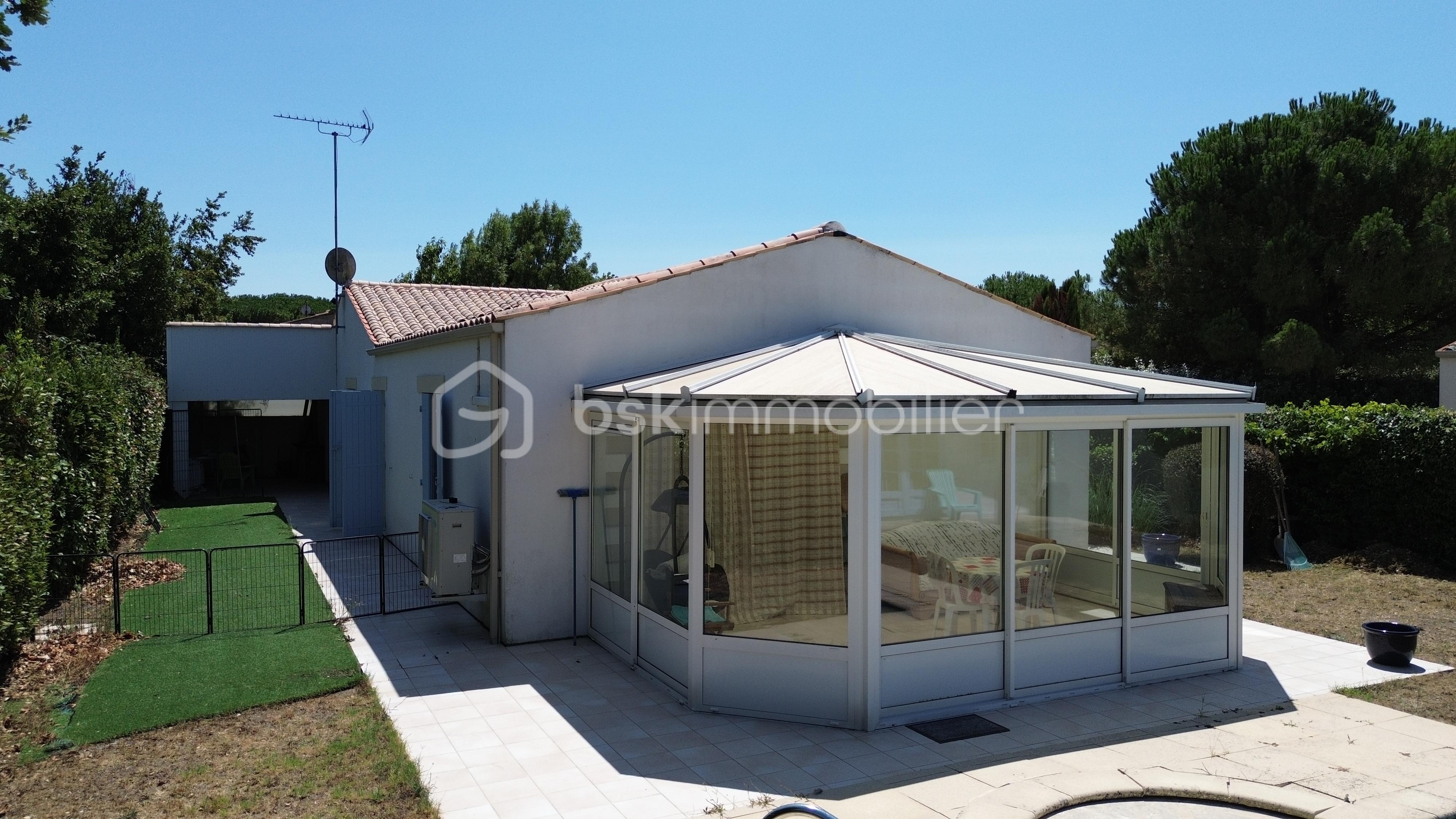 T4 tremblade ronce piscine 360000 immobilier racinet (3).JPG
