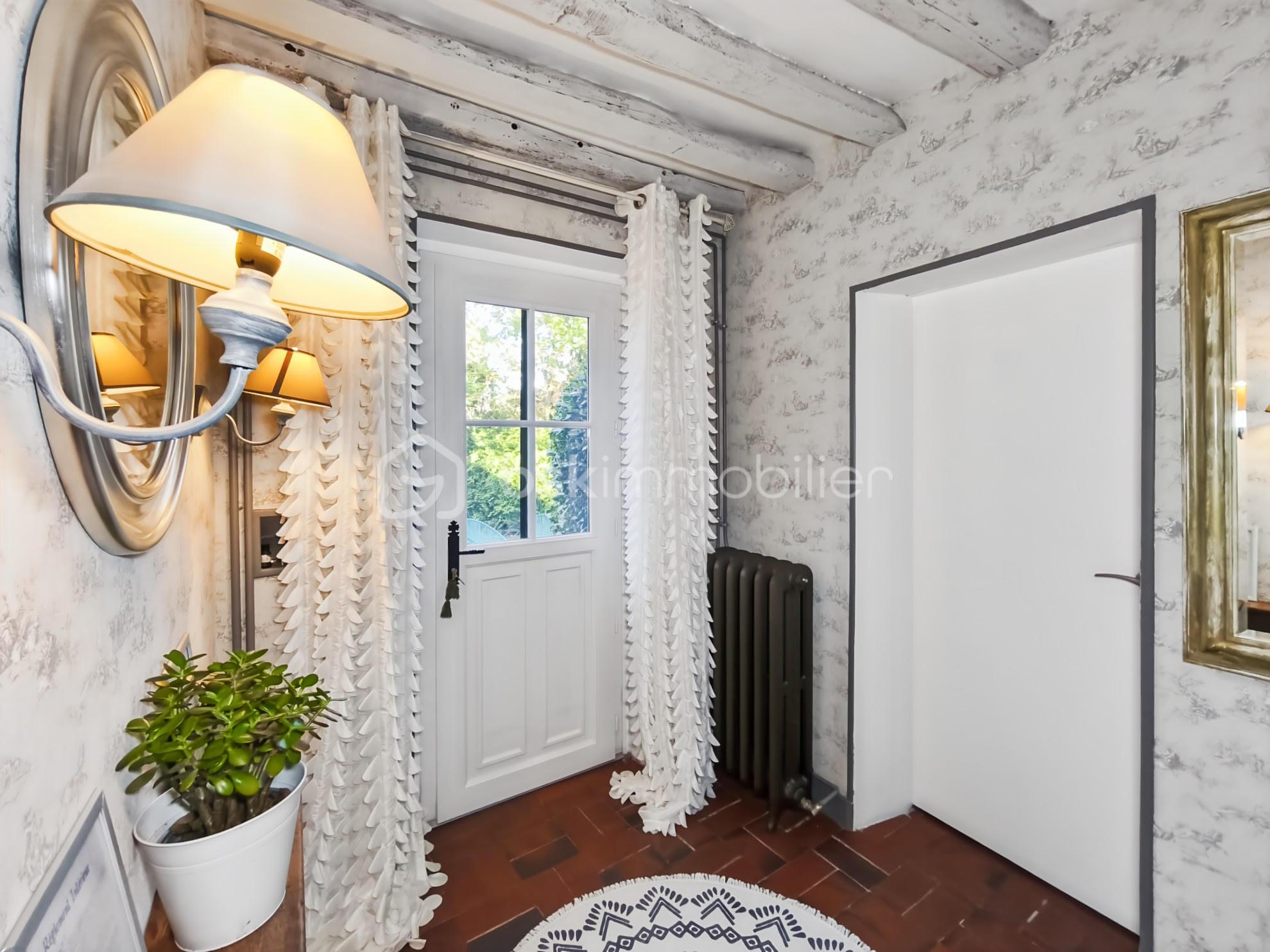 Maison de 170 m² - entree studio.jpg