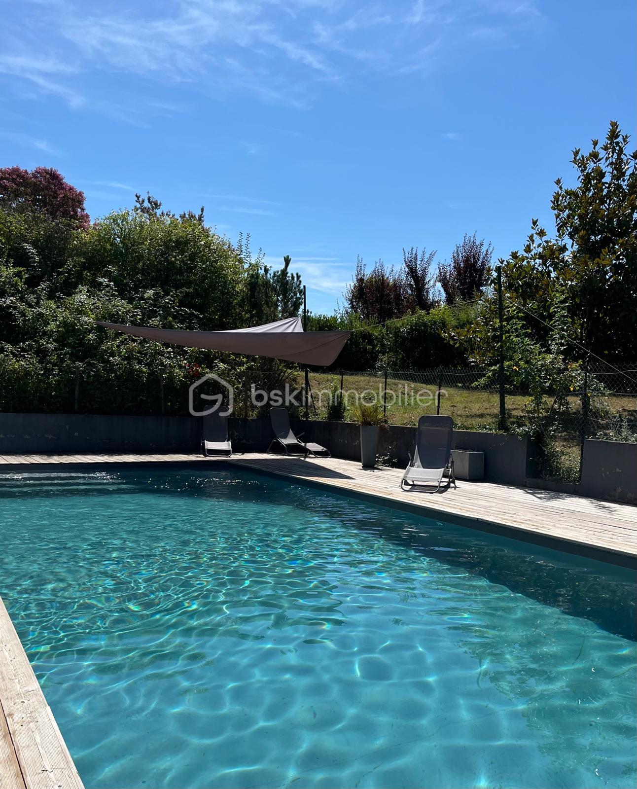 Maison de 396 m² - 56a4f437-200c-463d-8b52-3c70f0539bad.jpeg