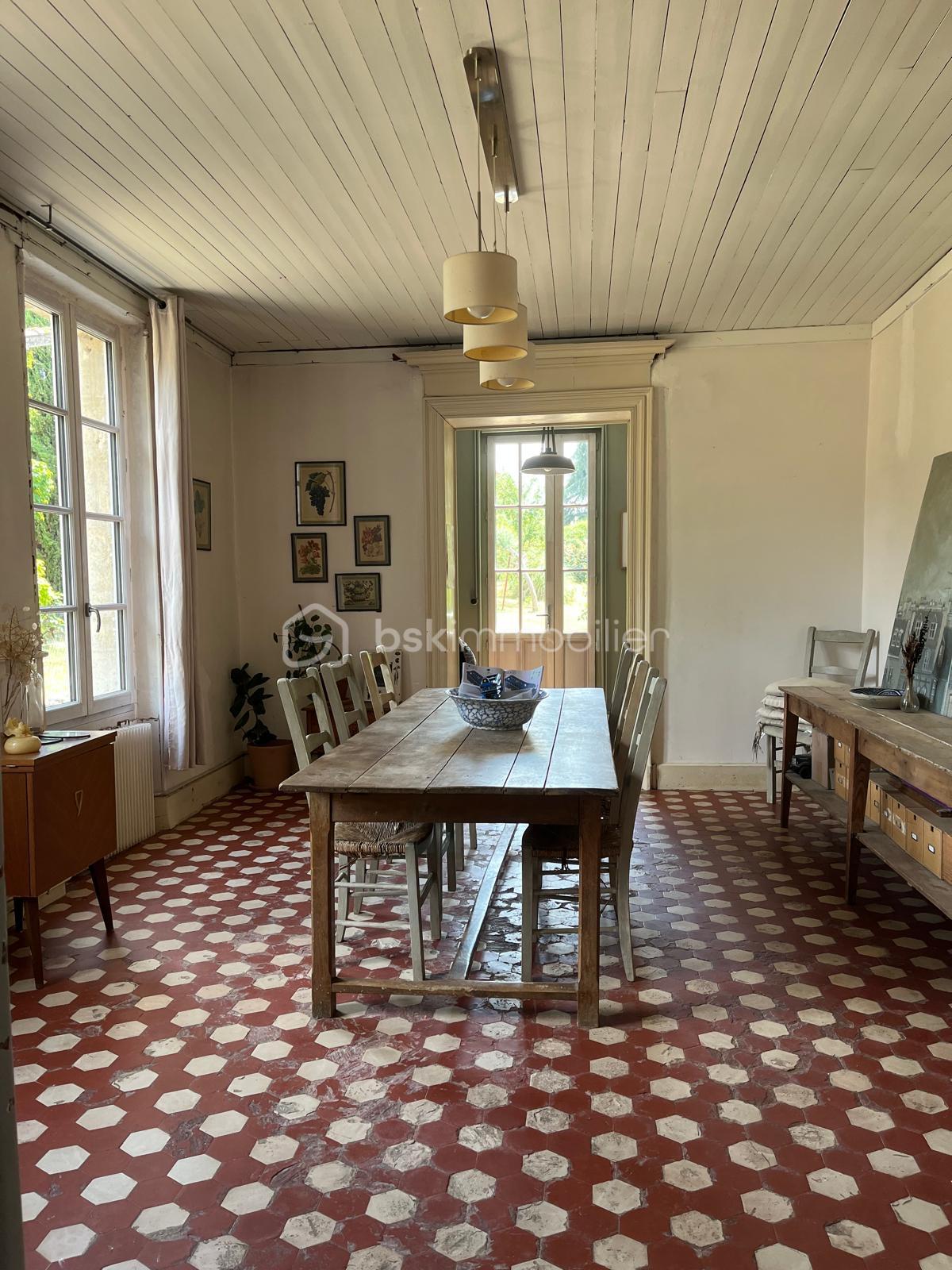 Maison de 396 m² - 2eed8d10-70c8-4075-93b1-a73c4e39fa7f.jpeg