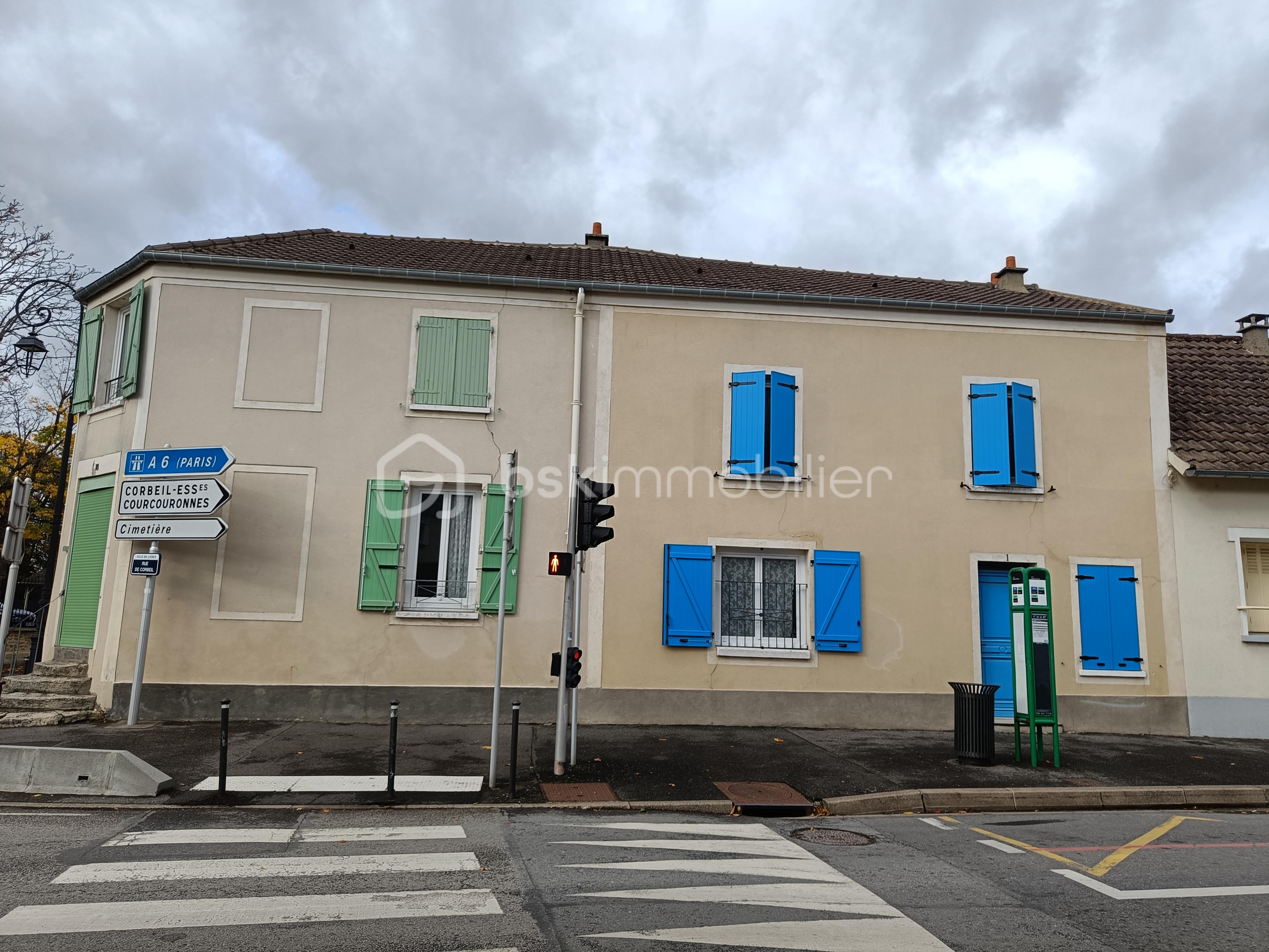 Immeuble de 264 m² - IMG20251023152706.jpg