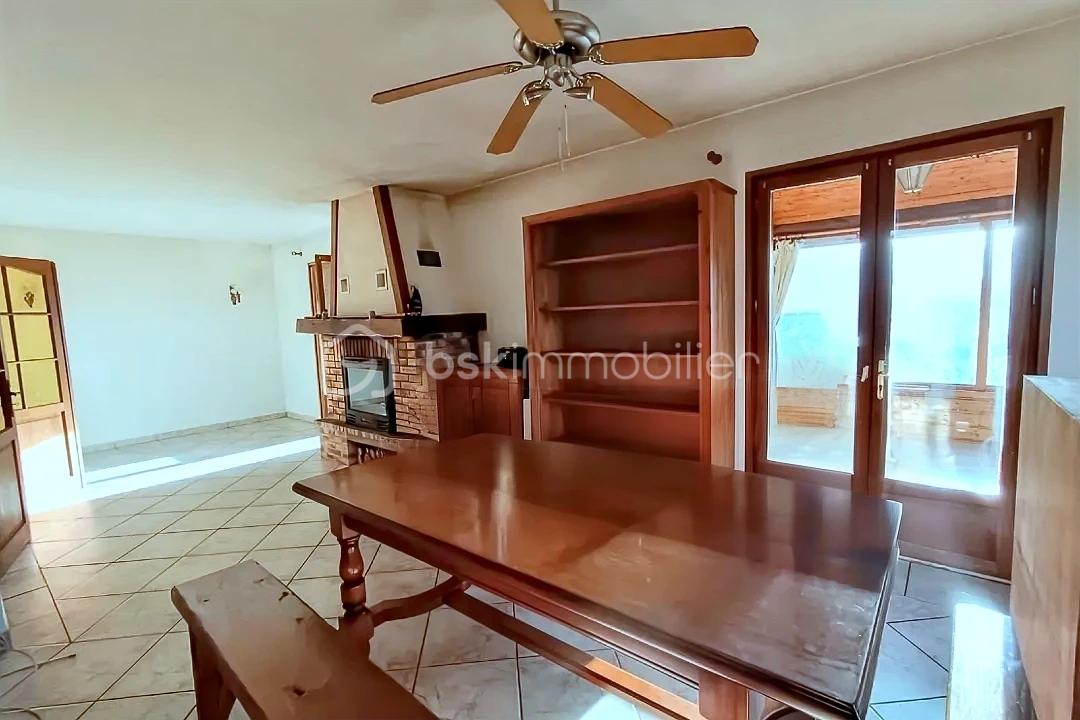 Maison de 170 m² - hoqi-f541cc2e2dcd4d28a2bf7f1479259987 (1).jpg