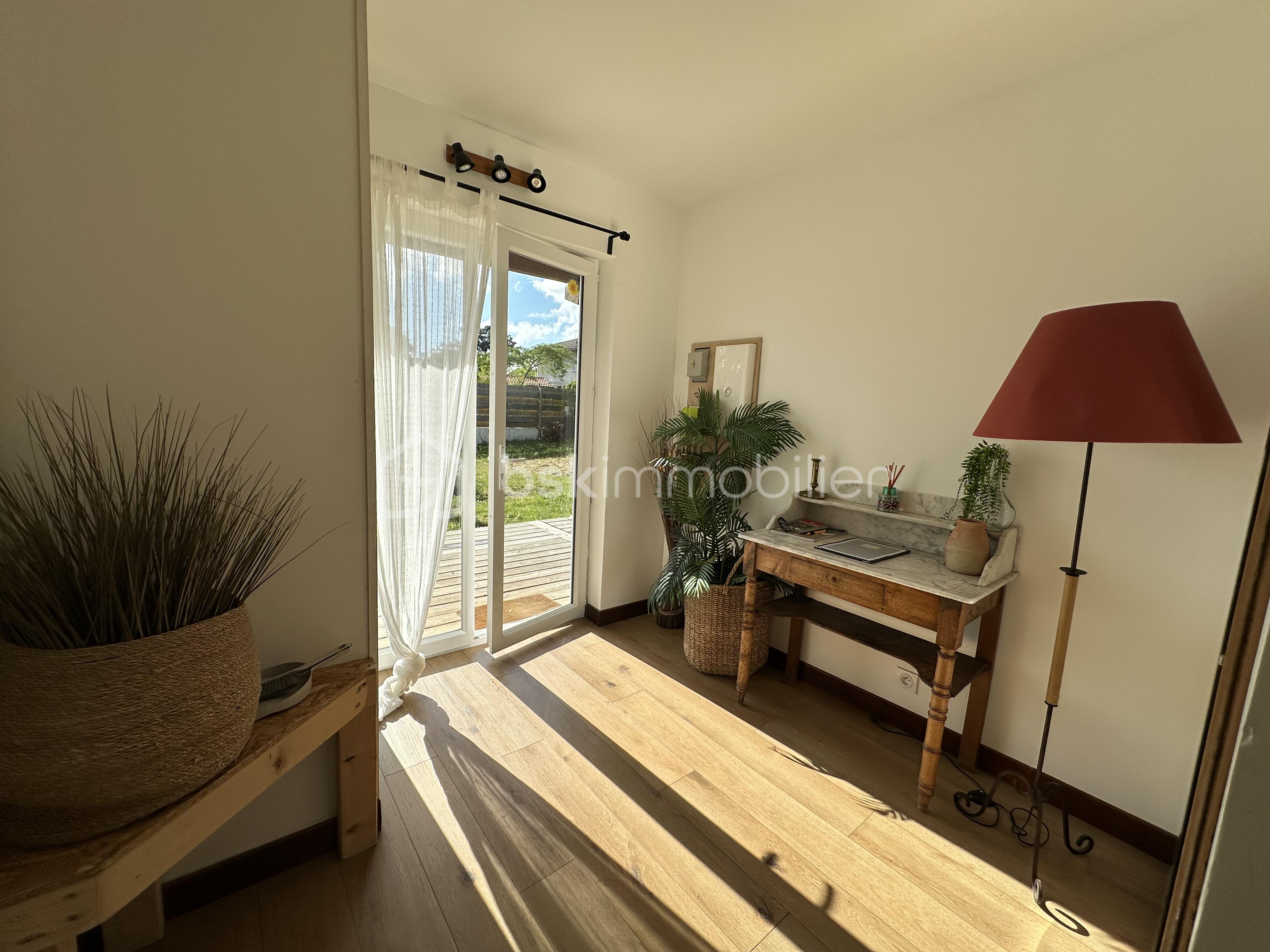 Duplex de 91 m² - entree 2.jpg