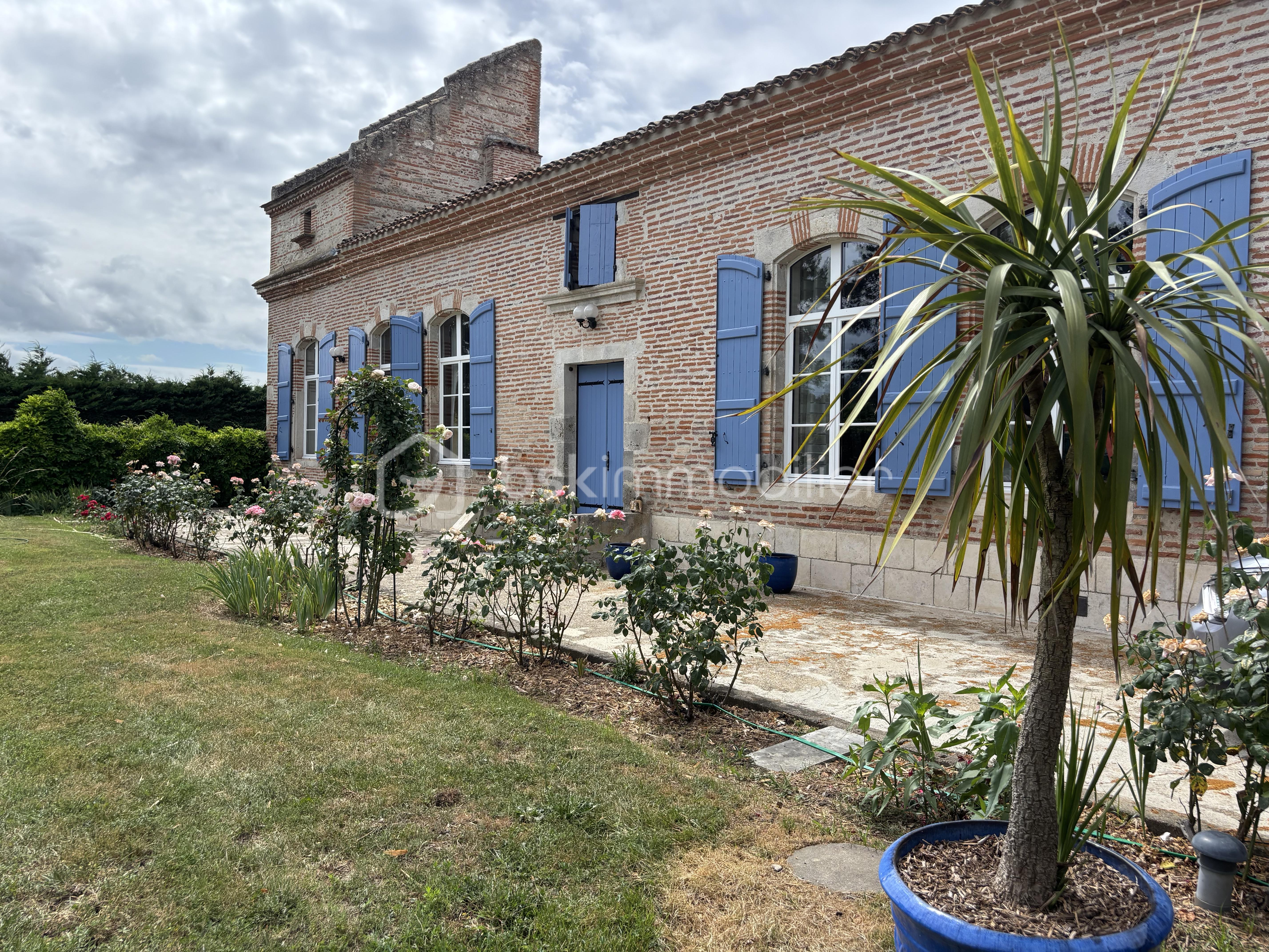 Maison 10 pièces 300 m² · à Boé · 300 m² · 499 000 €