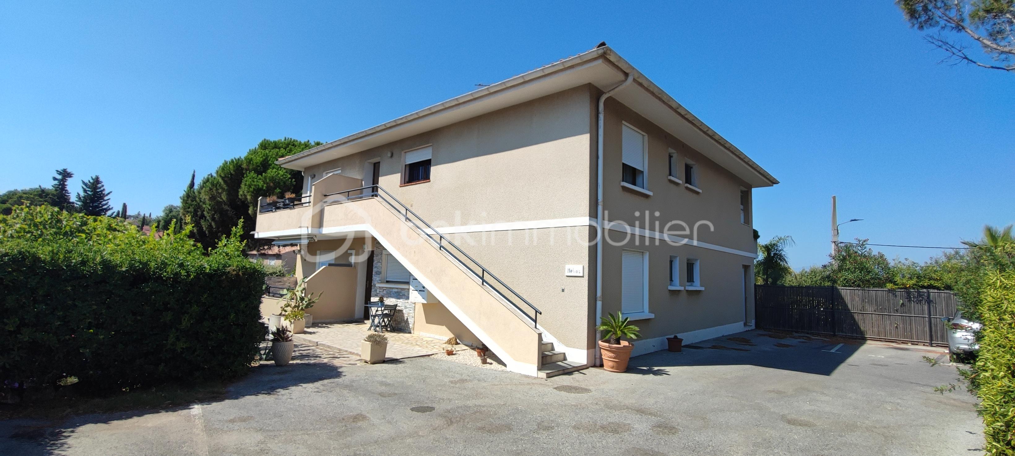 Appartement de 38 m² - congoras batiment.jpg