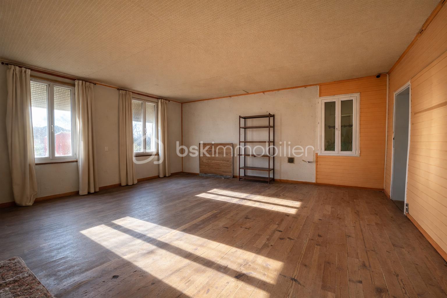 Maison de 294 m² - 3D525986-23A4-4417-8A7B-CA554C398866.png