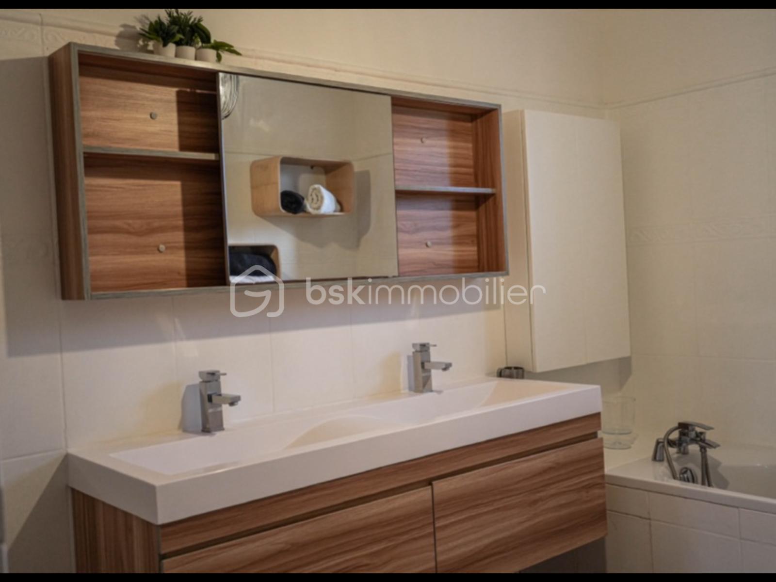 Maison de 219 m² - 1742833840157.jpg