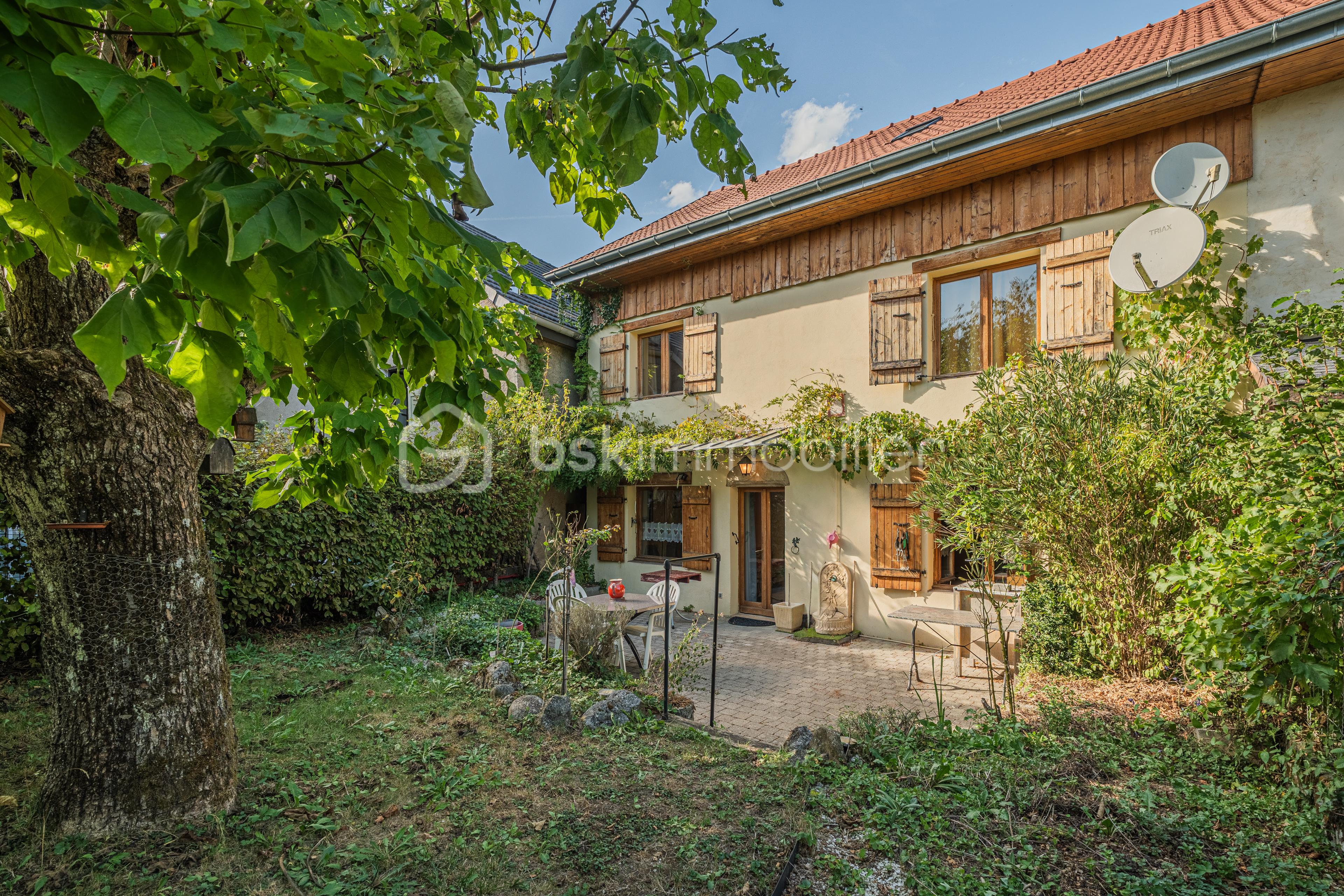 Maison 4 pièces 120 m² · à Sallenoves · 120 m² · 387 000 €
