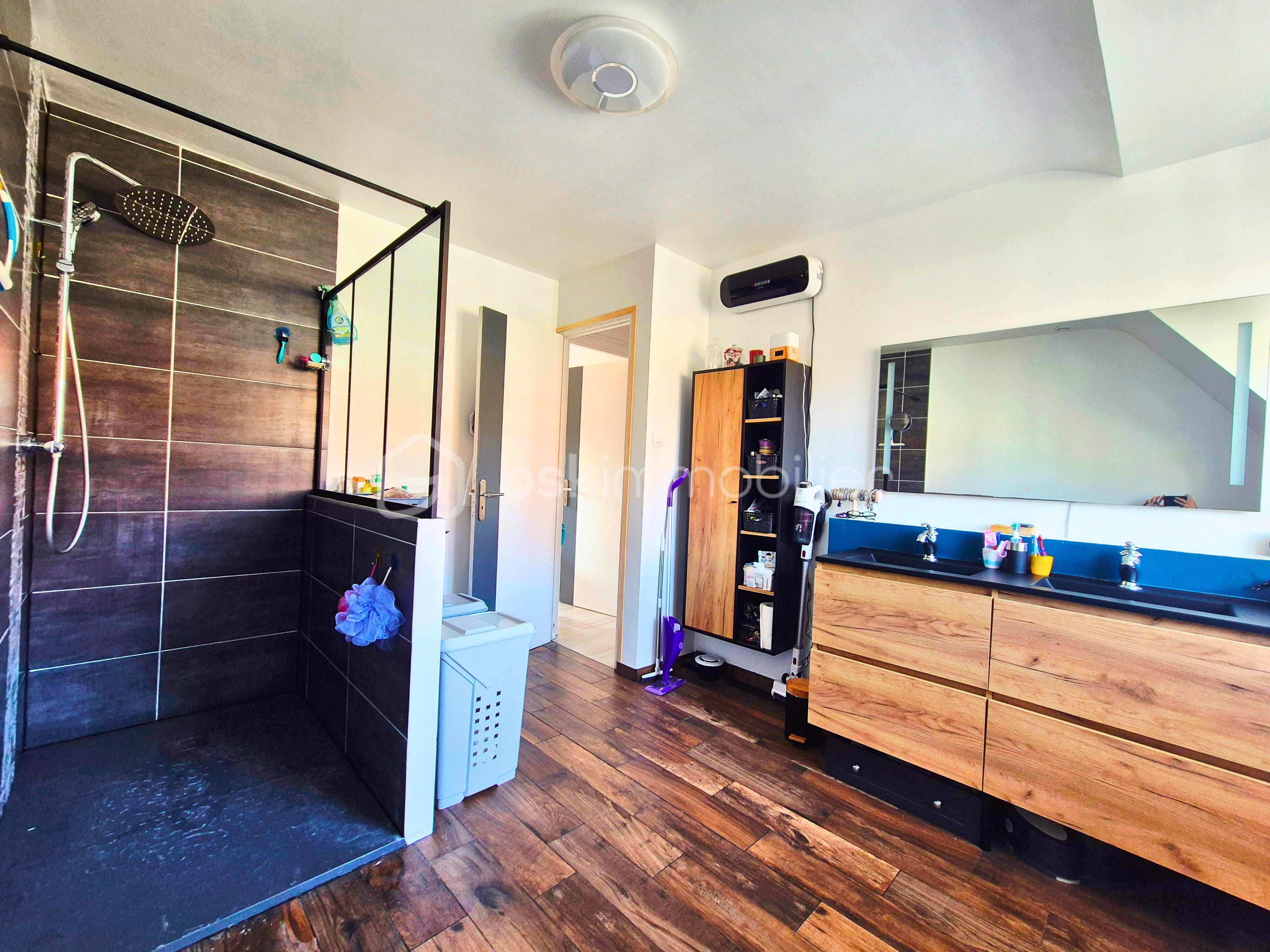 Maison de ville de 93 m² - f0e7f7e5-f27e-4f32-8773-0c64ab2f8d69_20250722_103331_0000.jpg