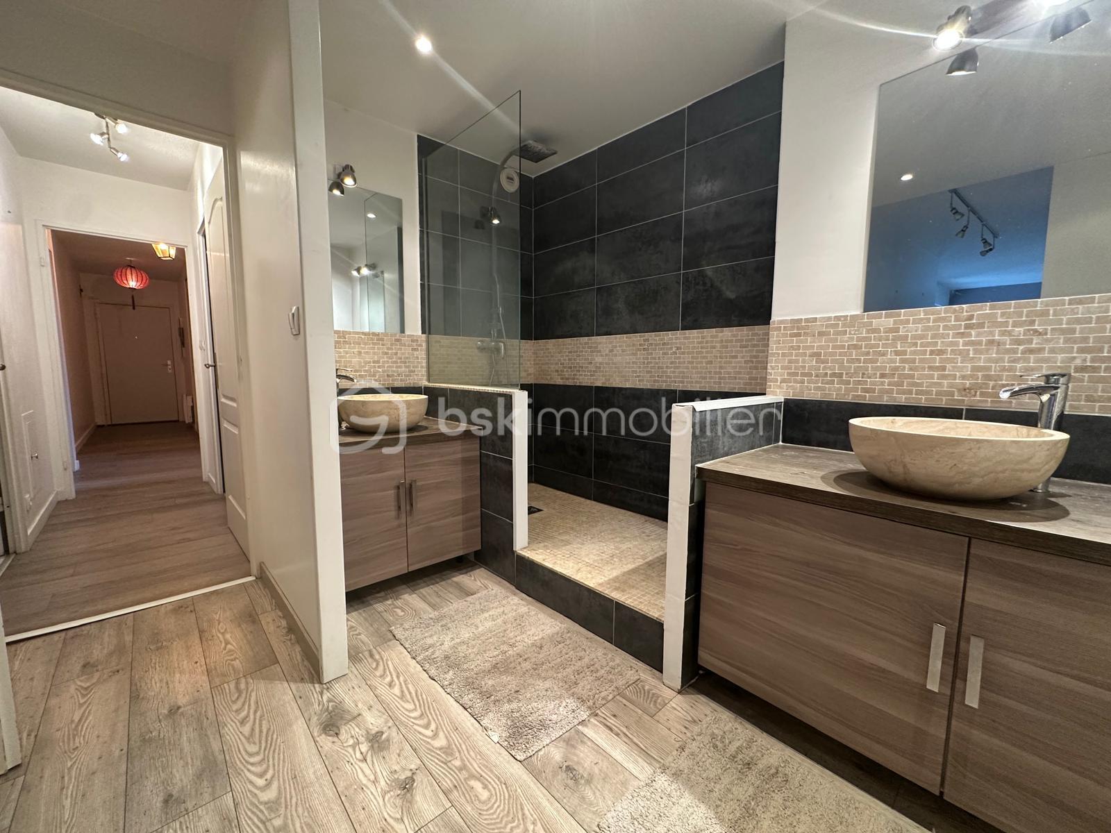 Appartement de 86,94 m² - 2_sdb.jpg