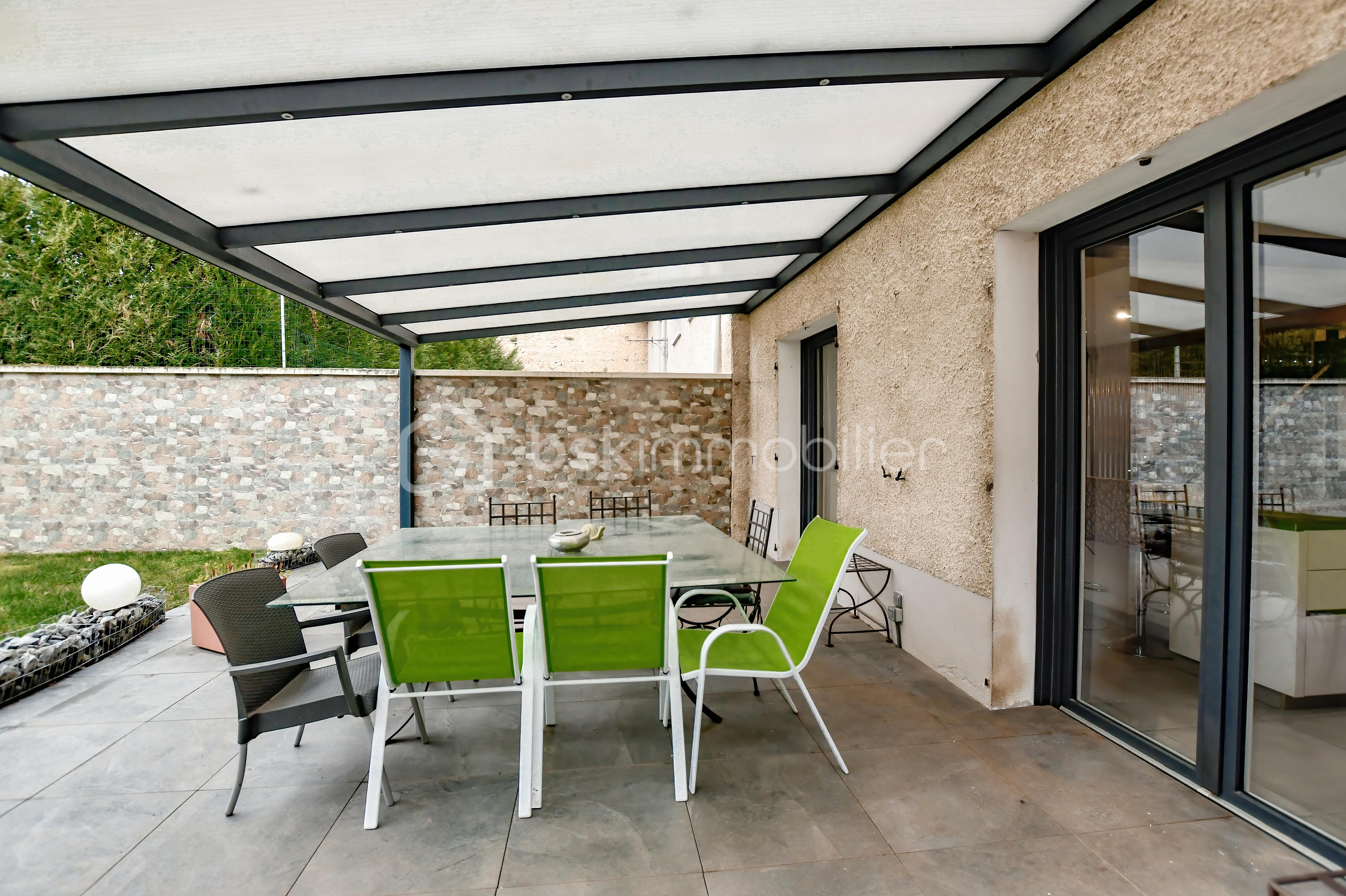 Maison 6 pièces 200 m² · à Vignot · 200 m² · 234 900 €