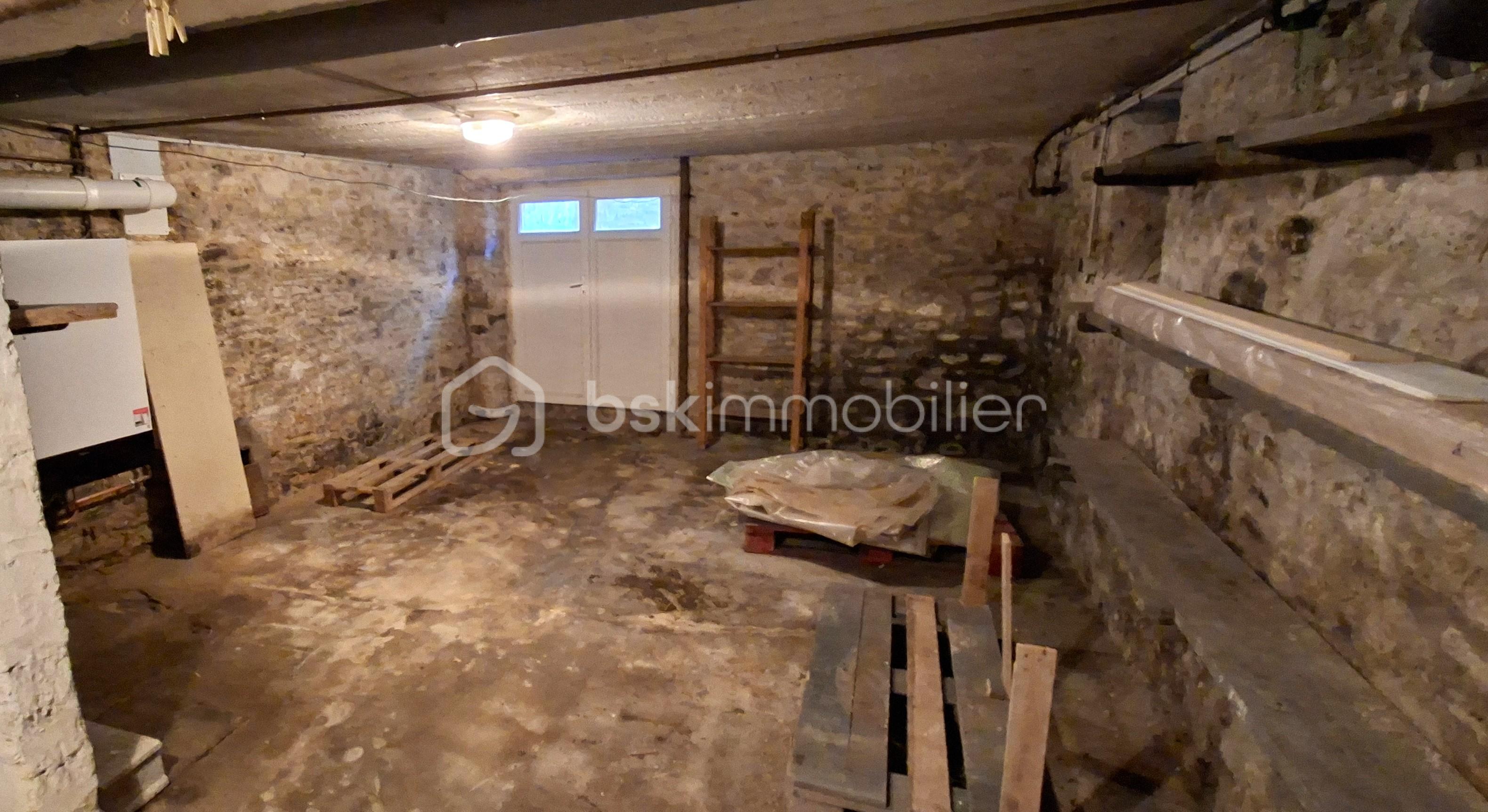 Maison en pierre de 112 m² - CHUBERRE cave 1.jpg