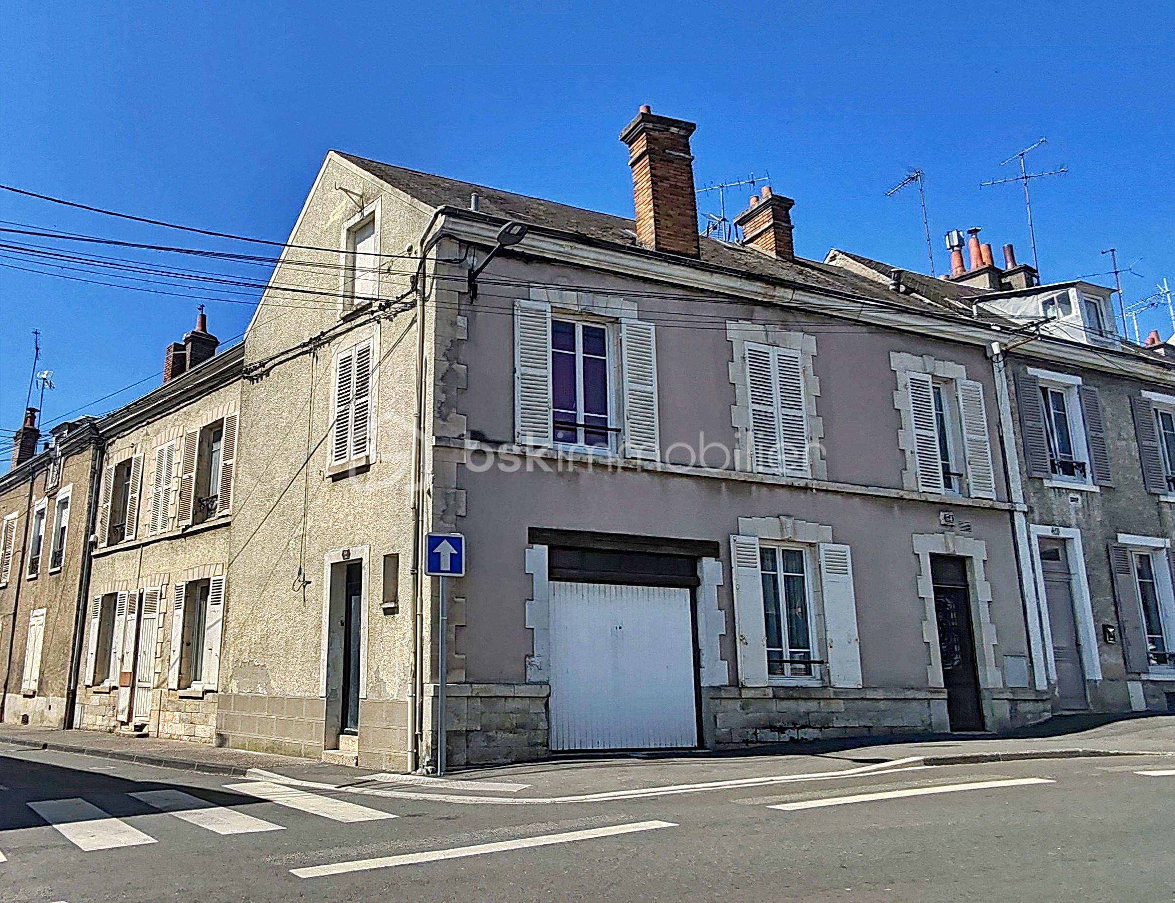 Immeuble mixte de 198 m² - EXT2.jpg