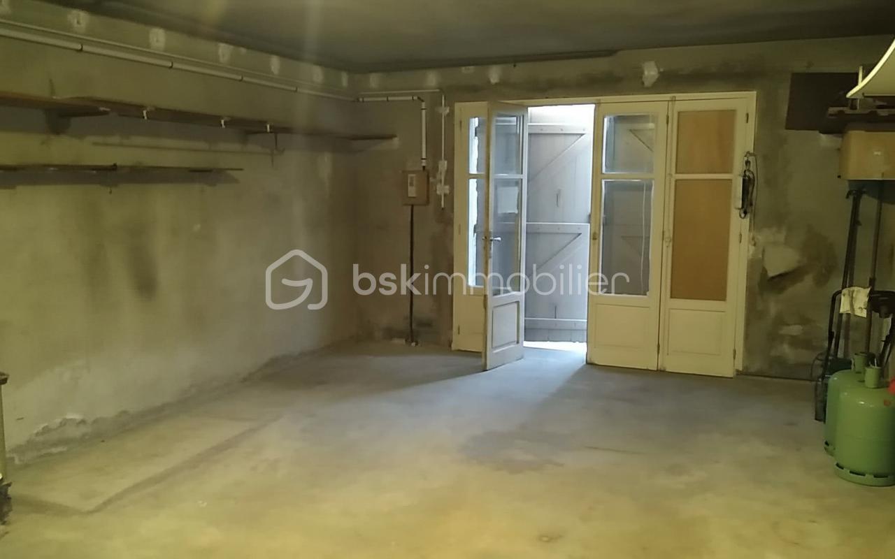 garage.jpg
