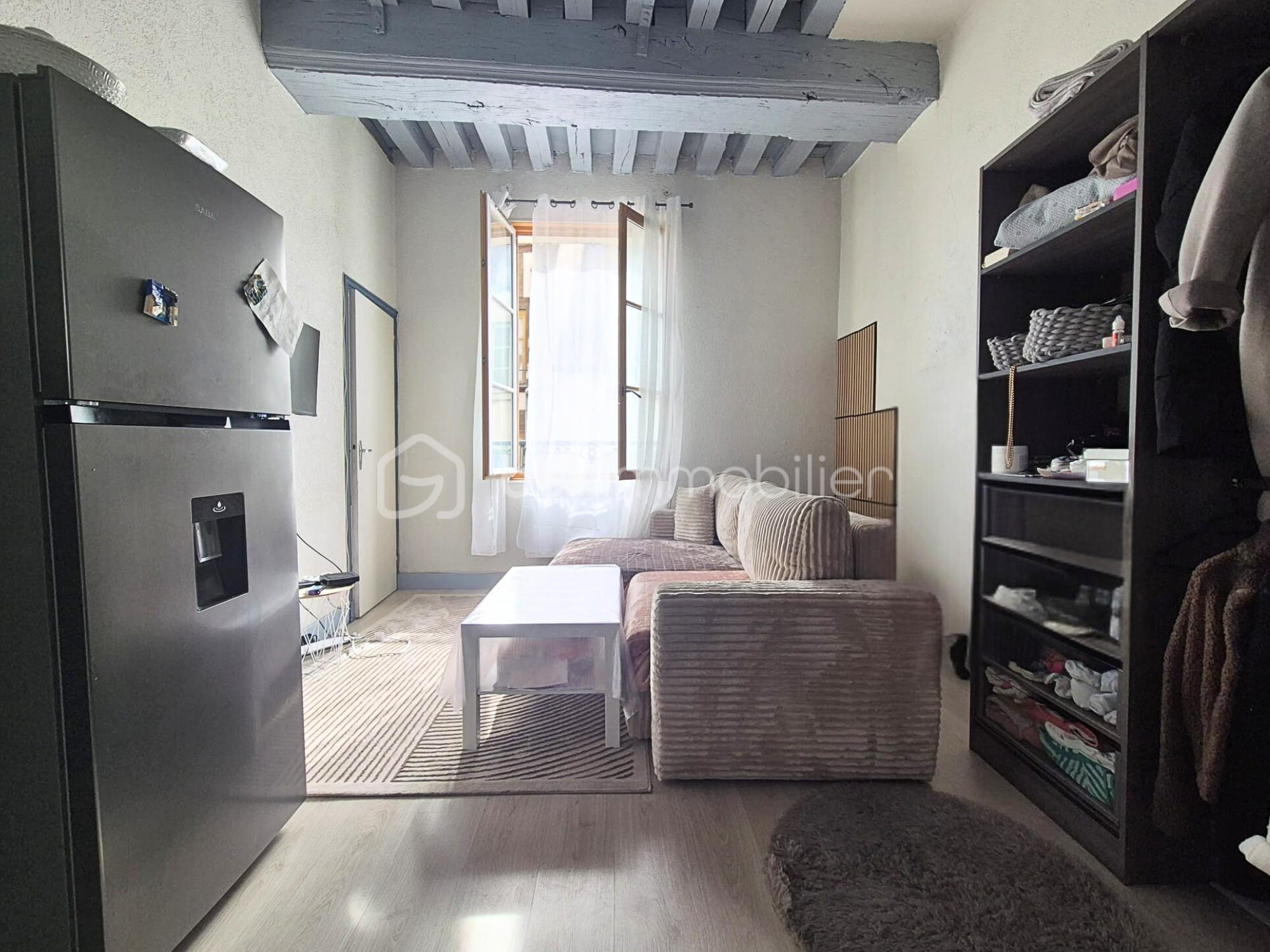 salon vue fenetre  retouche.png