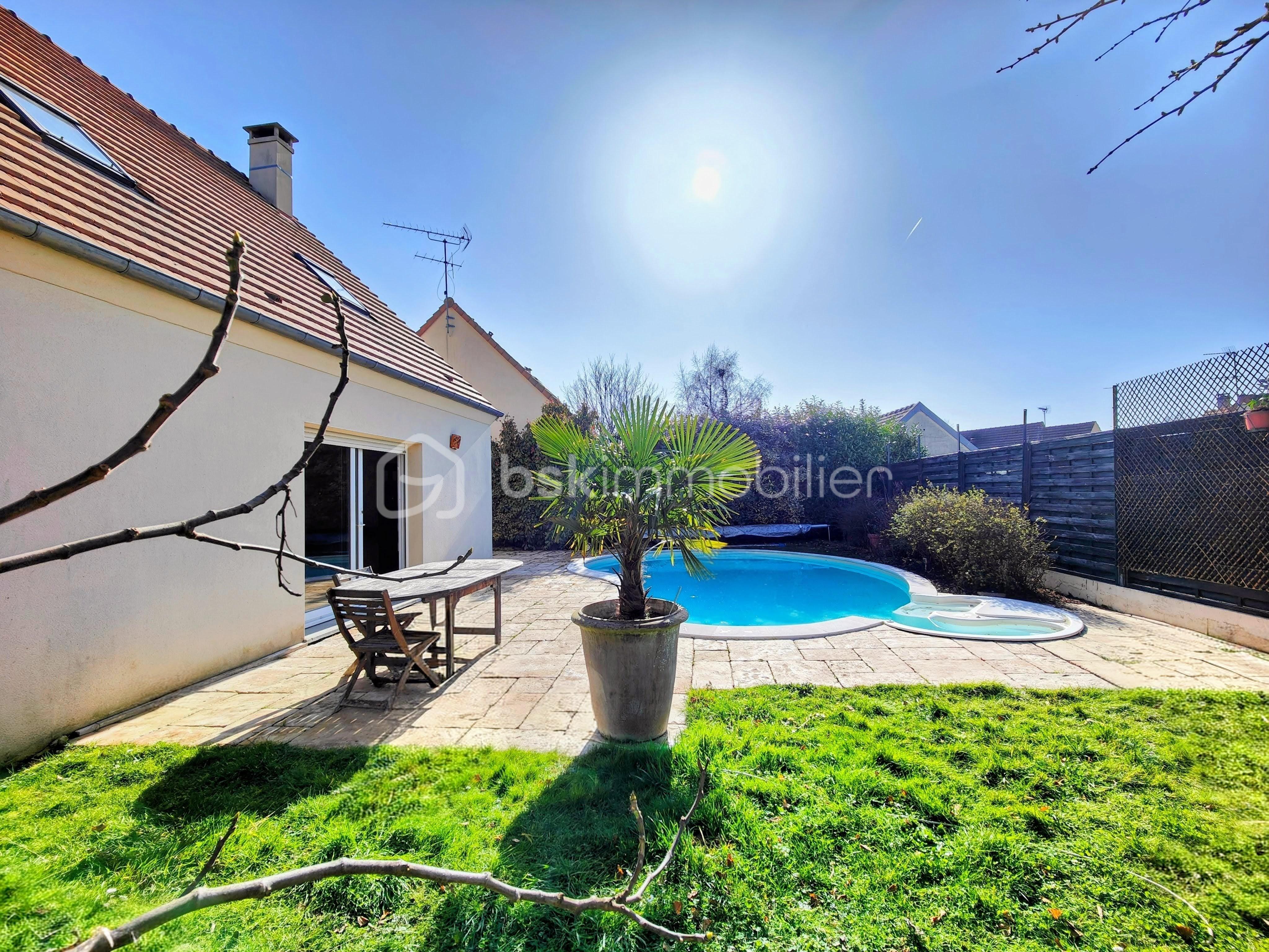 Maison 6 pièces 147 m² · à Jouars-Pontchartrain · 147 m² · 530 000 €