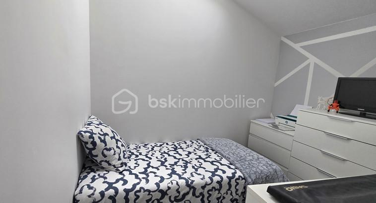 Maison de village de 174 m² - ae5b0a7f4dcb62262e5e0c3d143e5198c8356a1ab8a01fd0e348611a4216cdb1.jpg