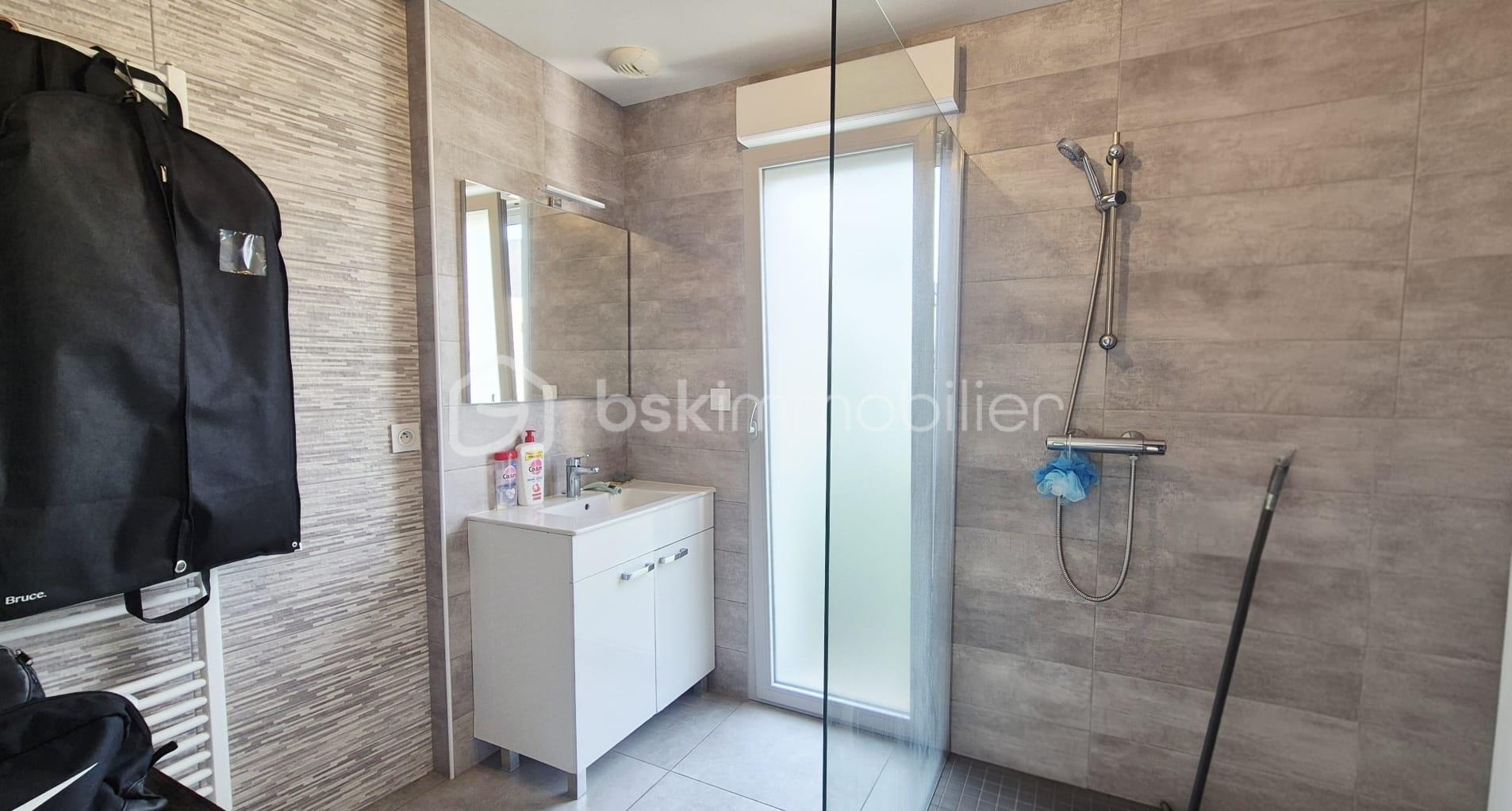 Maison de 114 m² - WhatsApp Image 2025-09-12 à 21.35.01_e75847f0.jpg