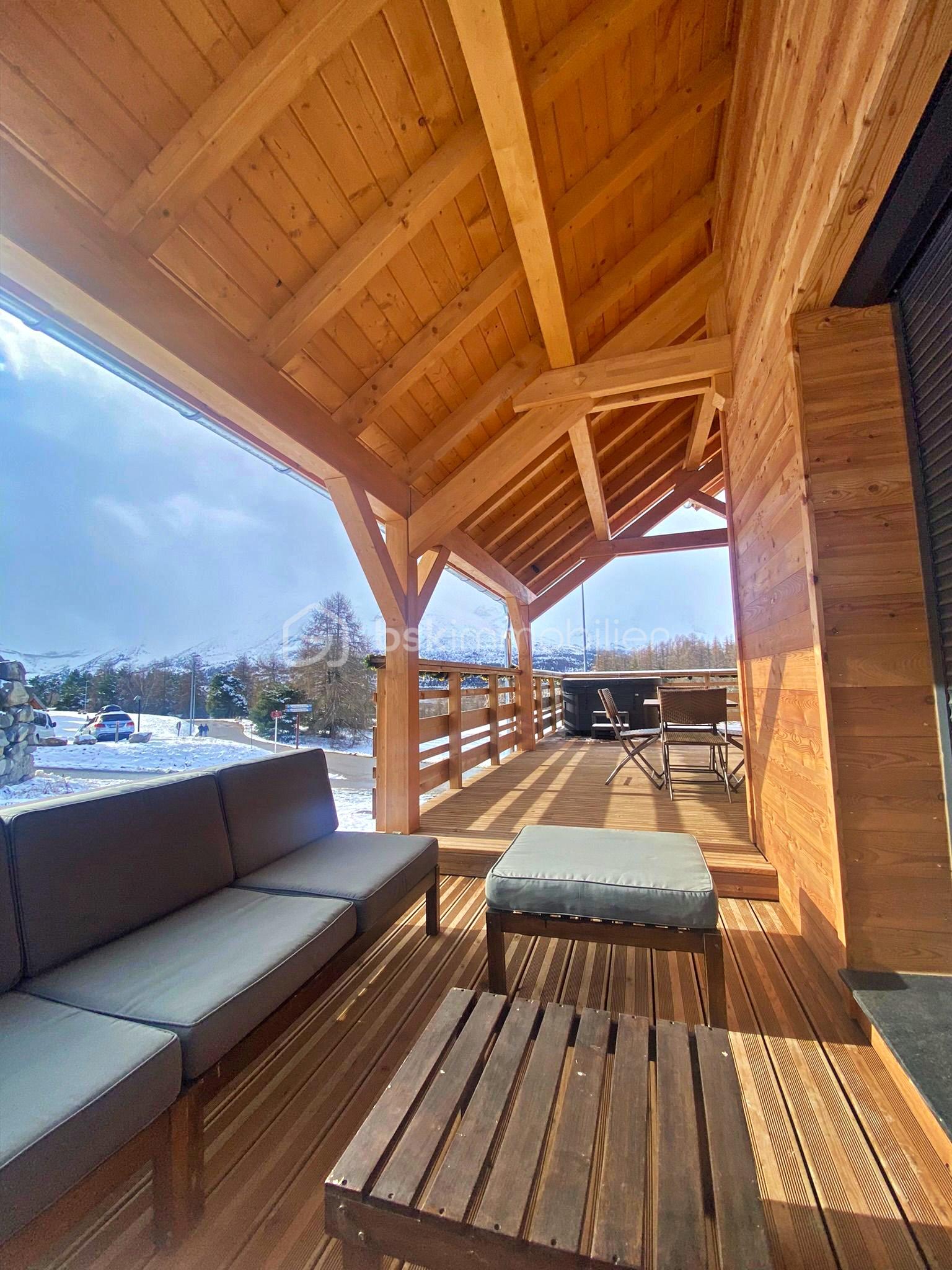 Chalet de 220 m² - 10 Demeure luxe La Joue du Loup Dévoluy.jpg