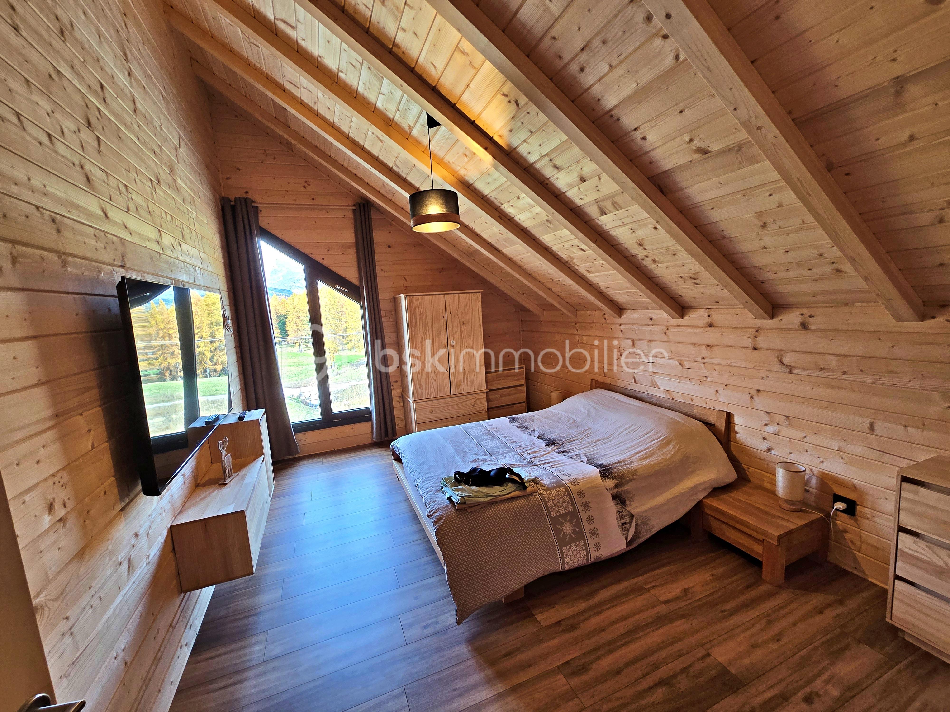 Chalet de 220 m² - Chalet luxe La Joue du Loup Dévoluy 19.jpg