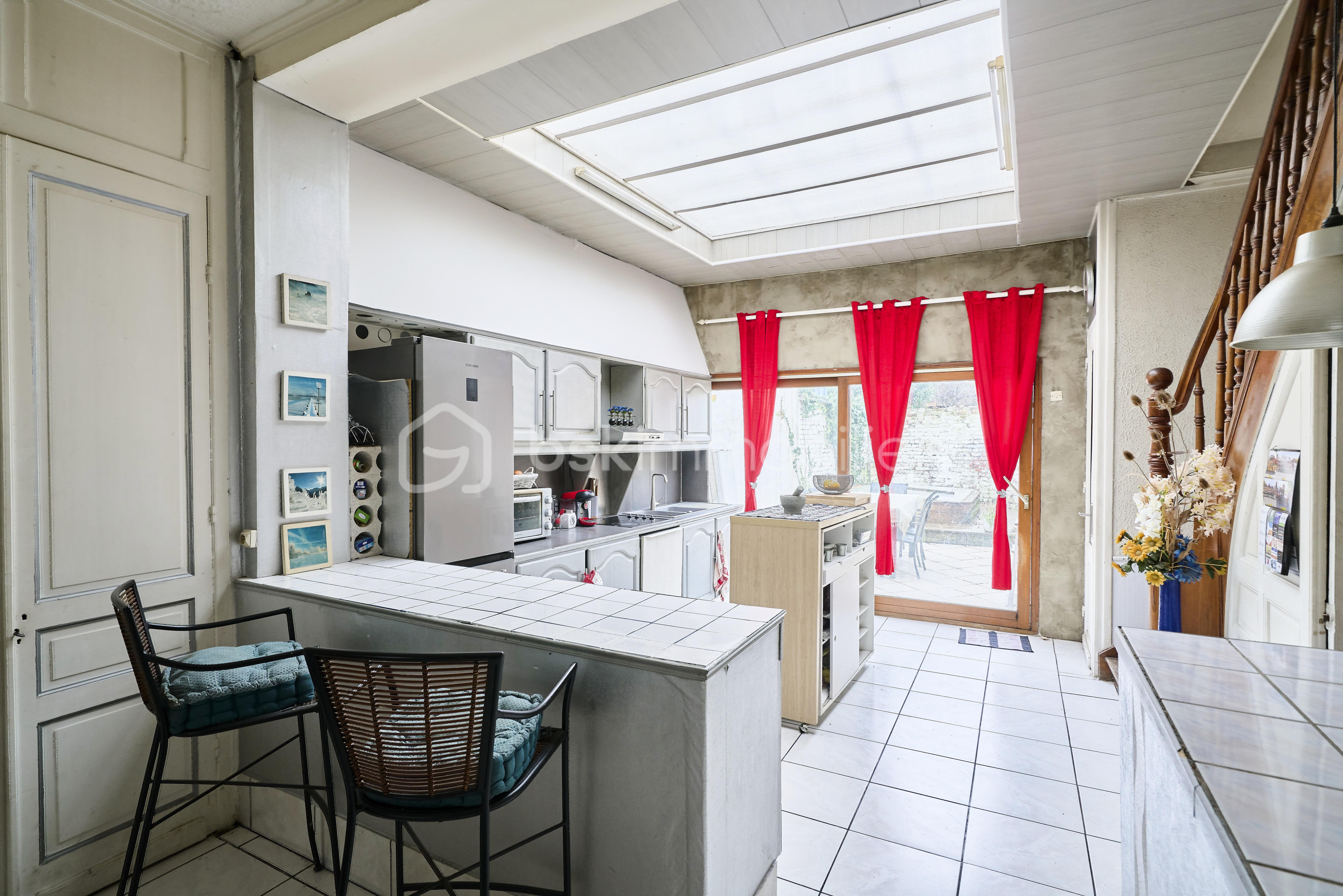 Maison de ville de 125 m² - salon pb.jpg