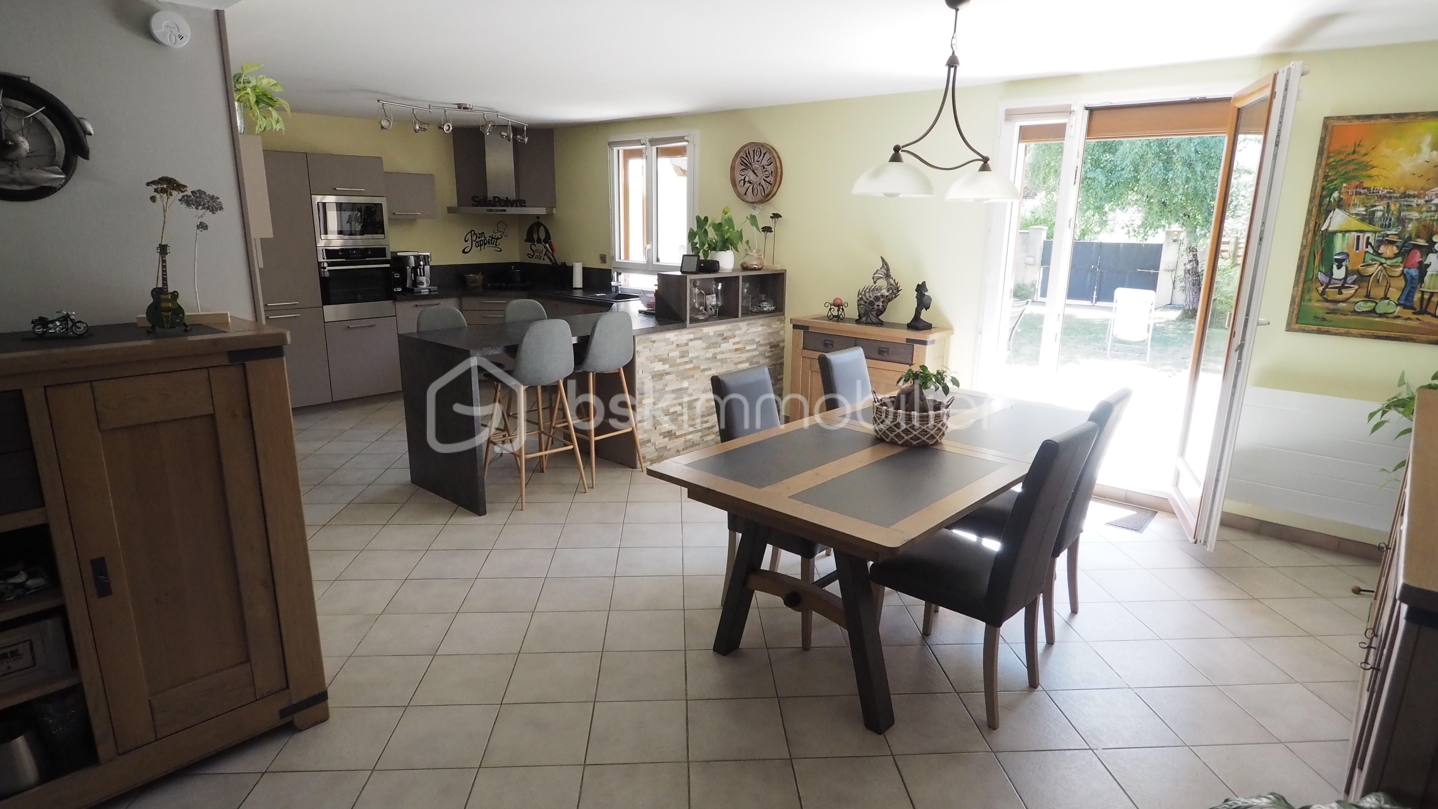 Maison de 106 m² - B2 Pièce à vivre 2.JPG