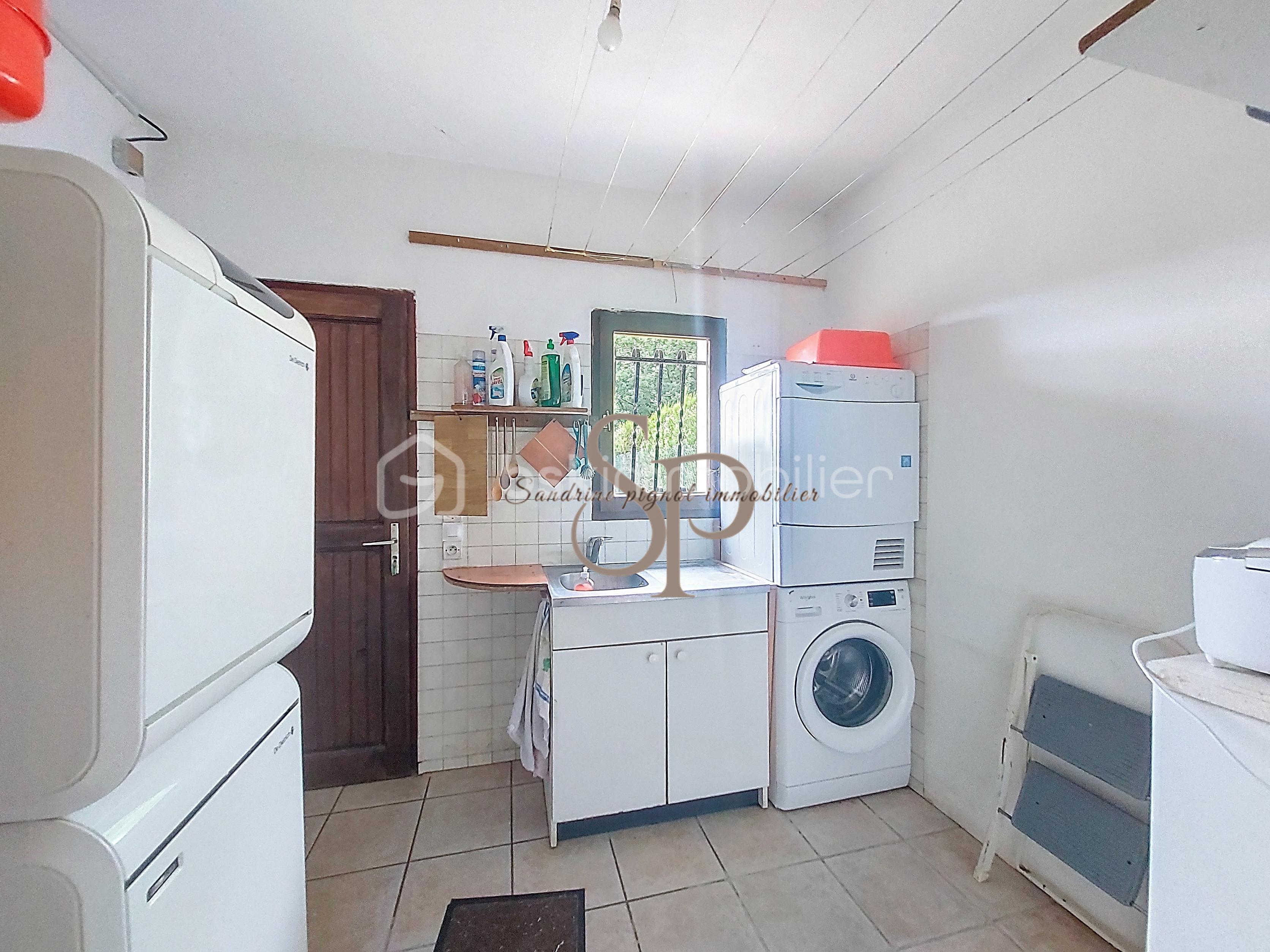 Pavillon de 131 m² - lorrez-le-bocage_00031.jpg