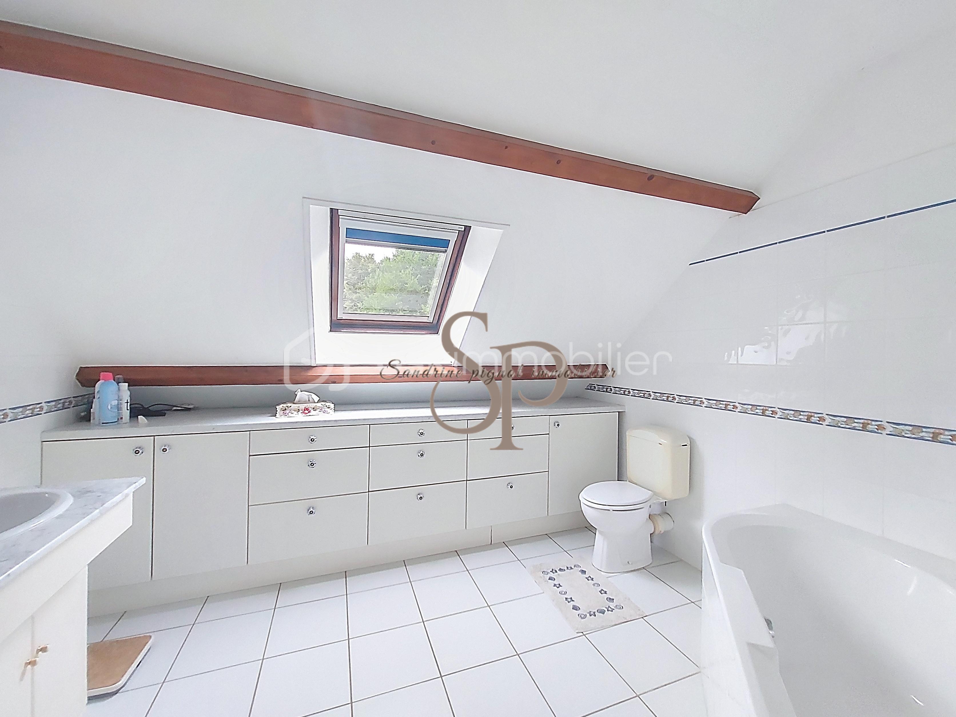 Pavillon de 131 m² - lorrez-le-bocage_00005.jpg