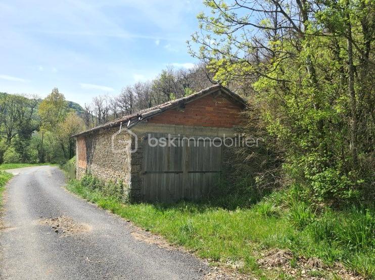 Terrain de 13 885 m² - 296fe17062bdb4bc05e7b5ac673d0f75aa7e7d05.jpg