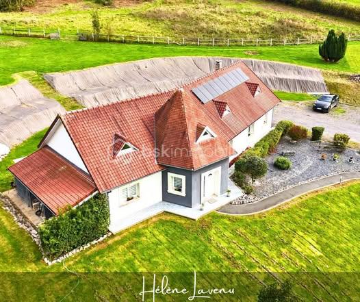 Maison contemporaine de 196 m² - 557735835_1328057735685825_8996052746268980369_n.jpg