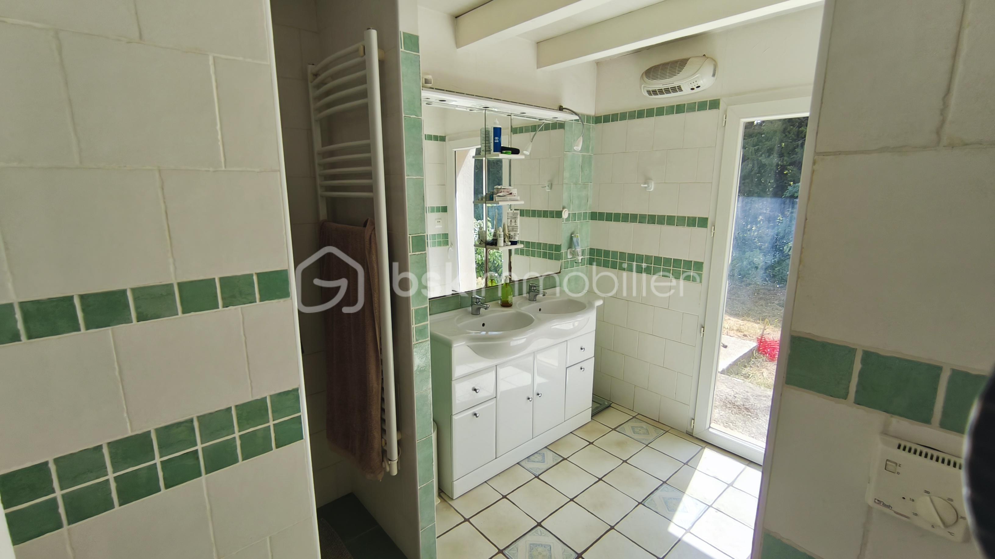 Propriete de 146 m² - 08 - Salle d'eau 02.jpg