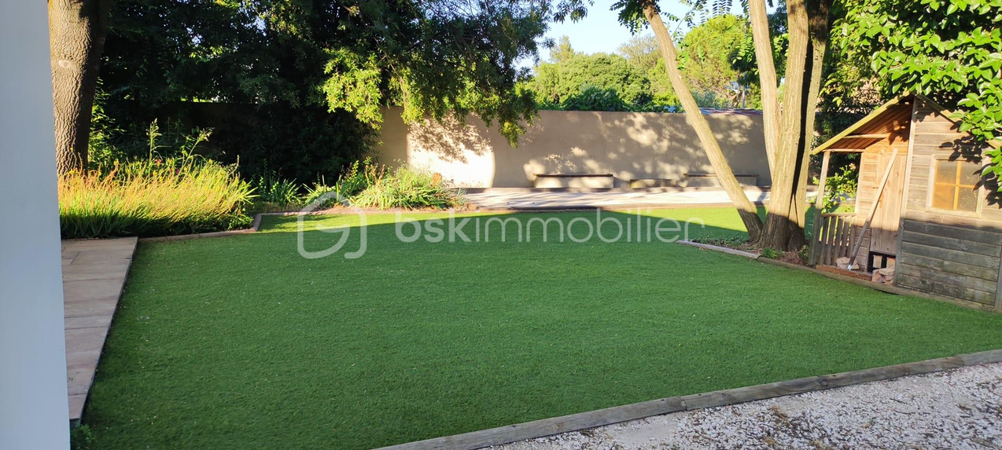 Propriete de 146 m² - 26 - Pelouse synthétique.jpg