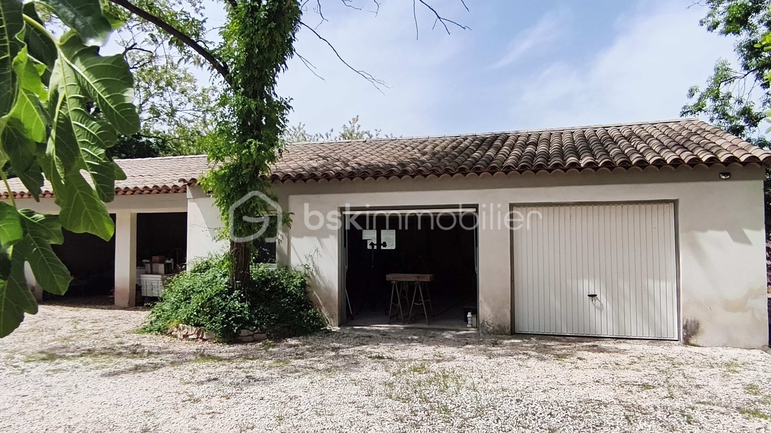 Propriete de 146 m² - 22 - Garages.jpg