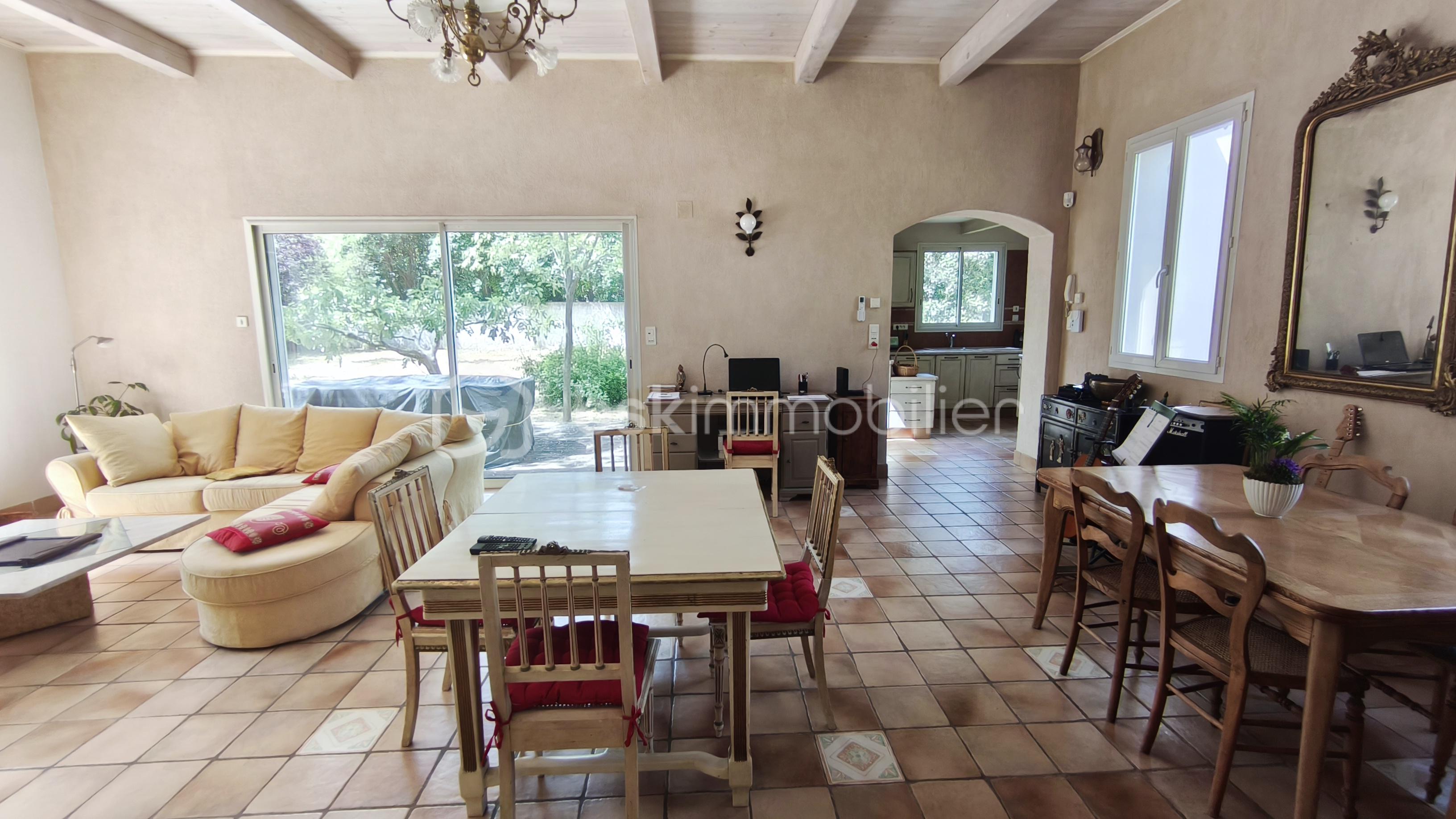 Propriete de 146 m² - 03 - Salon-SàM 03.jpg