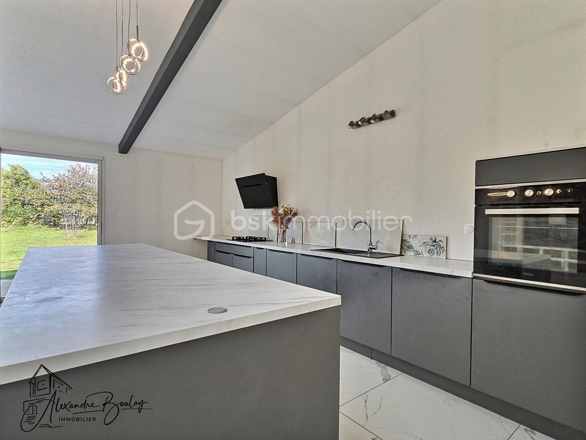 Maison traditionnelle de 137 m² - exposio_133155525.jpg