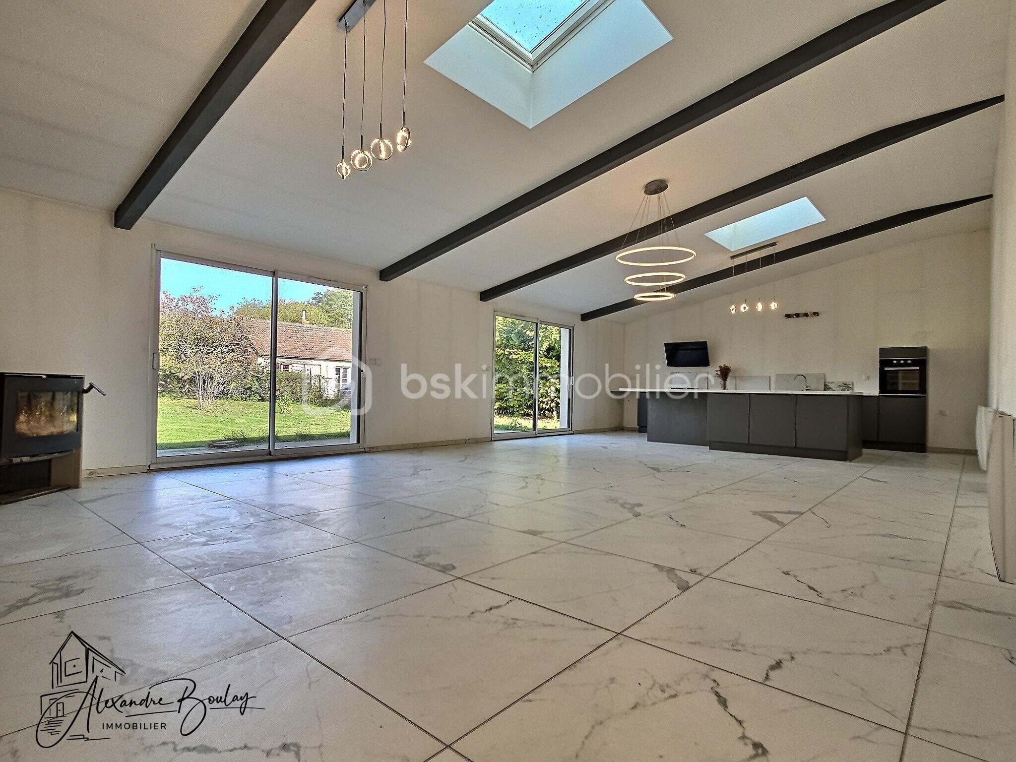Maison traditionnelle de 137 m² - exposio_133155493.jpg