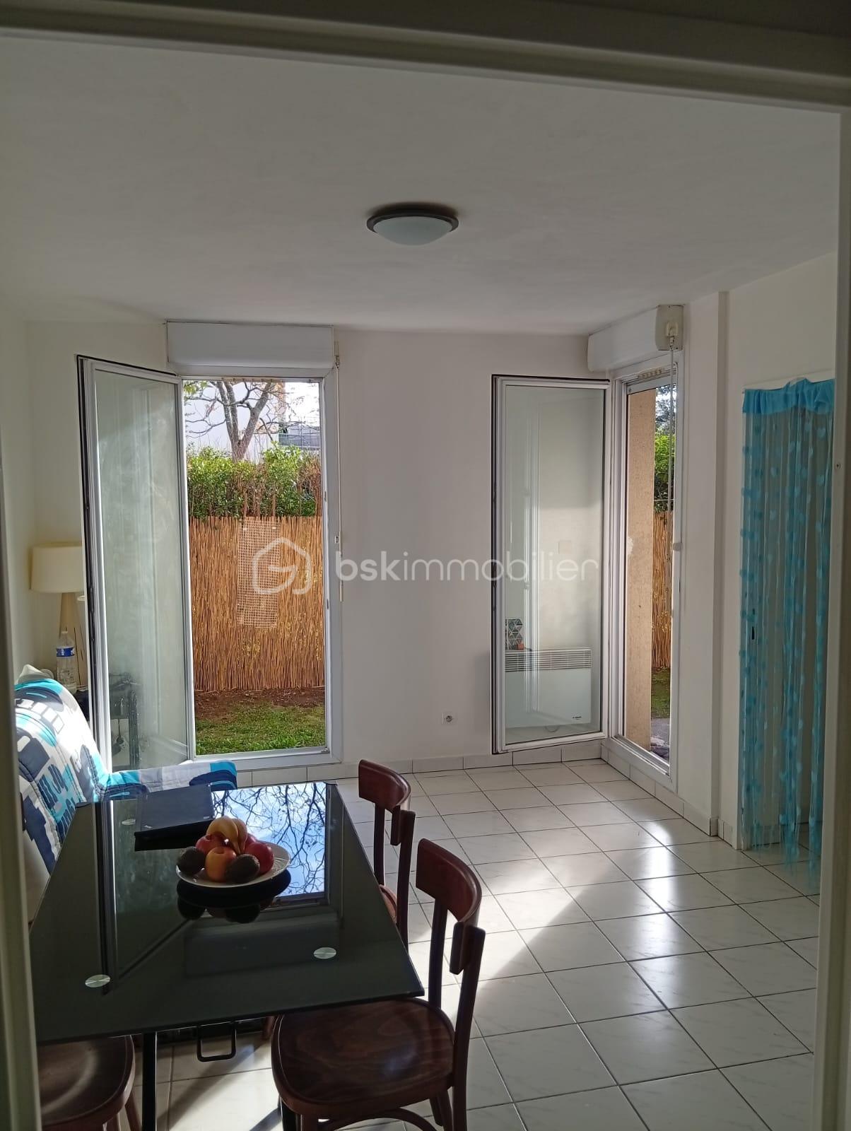 Studette de 22,88 m² - studio-3.jpg