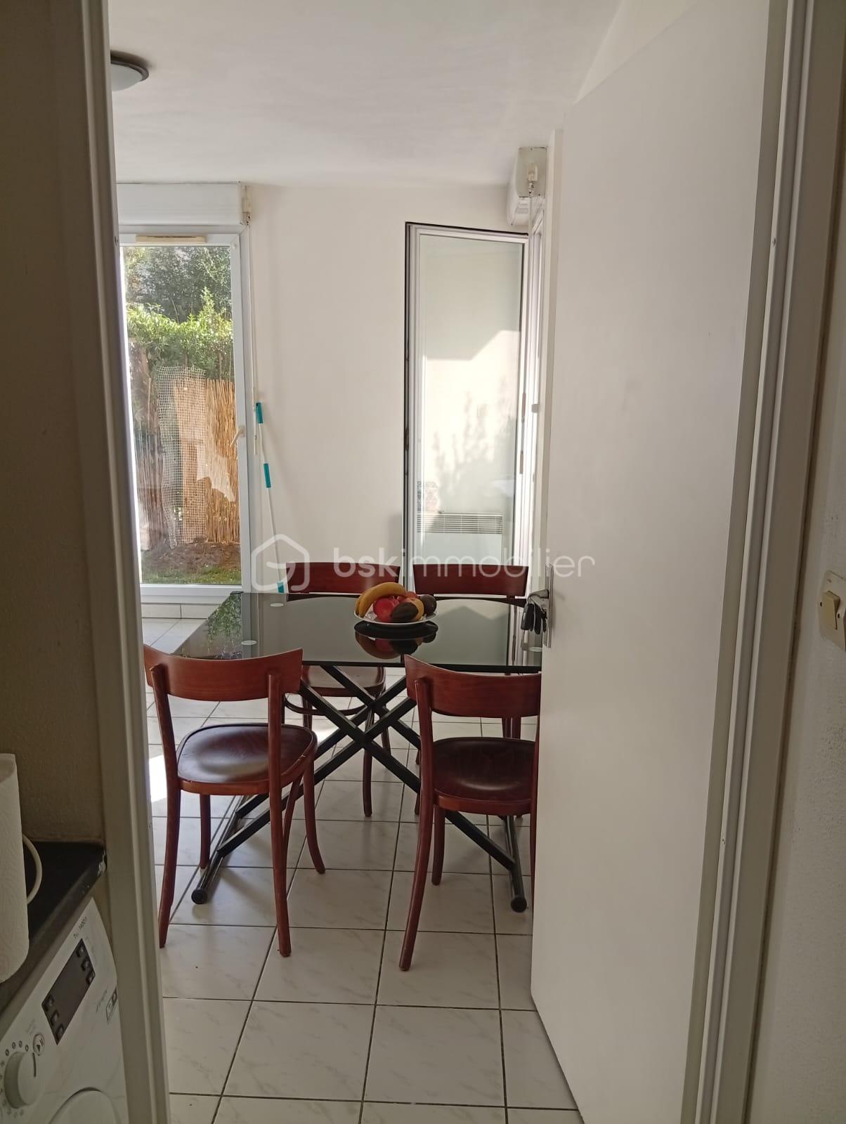 Studette de 22,88 m² - studio-4.jpg