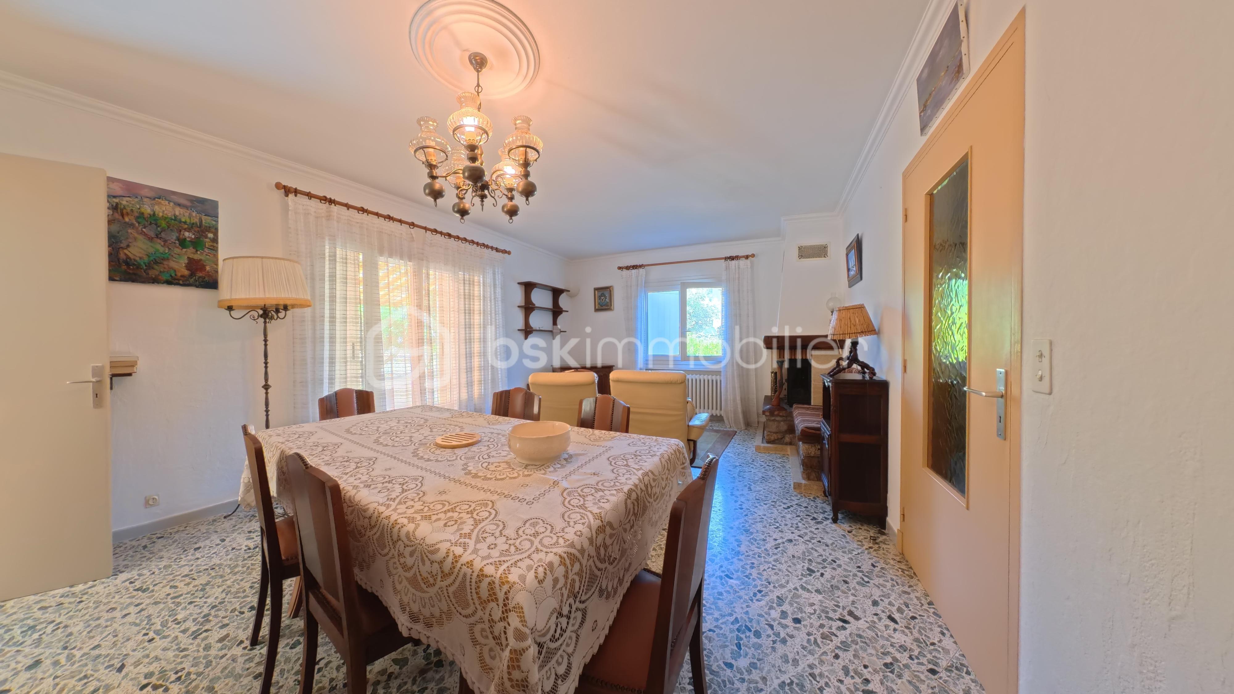 Maison de 180 m² - salonbas.jpg