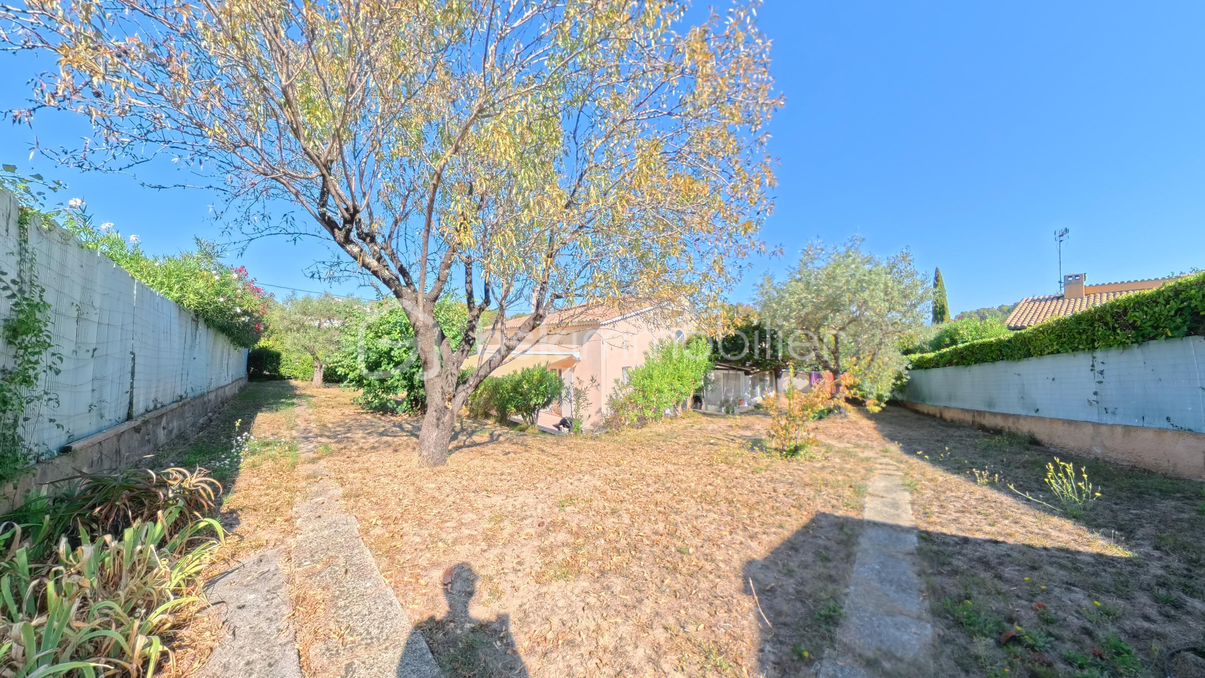 Maison de 180 m² - exté2.jpg