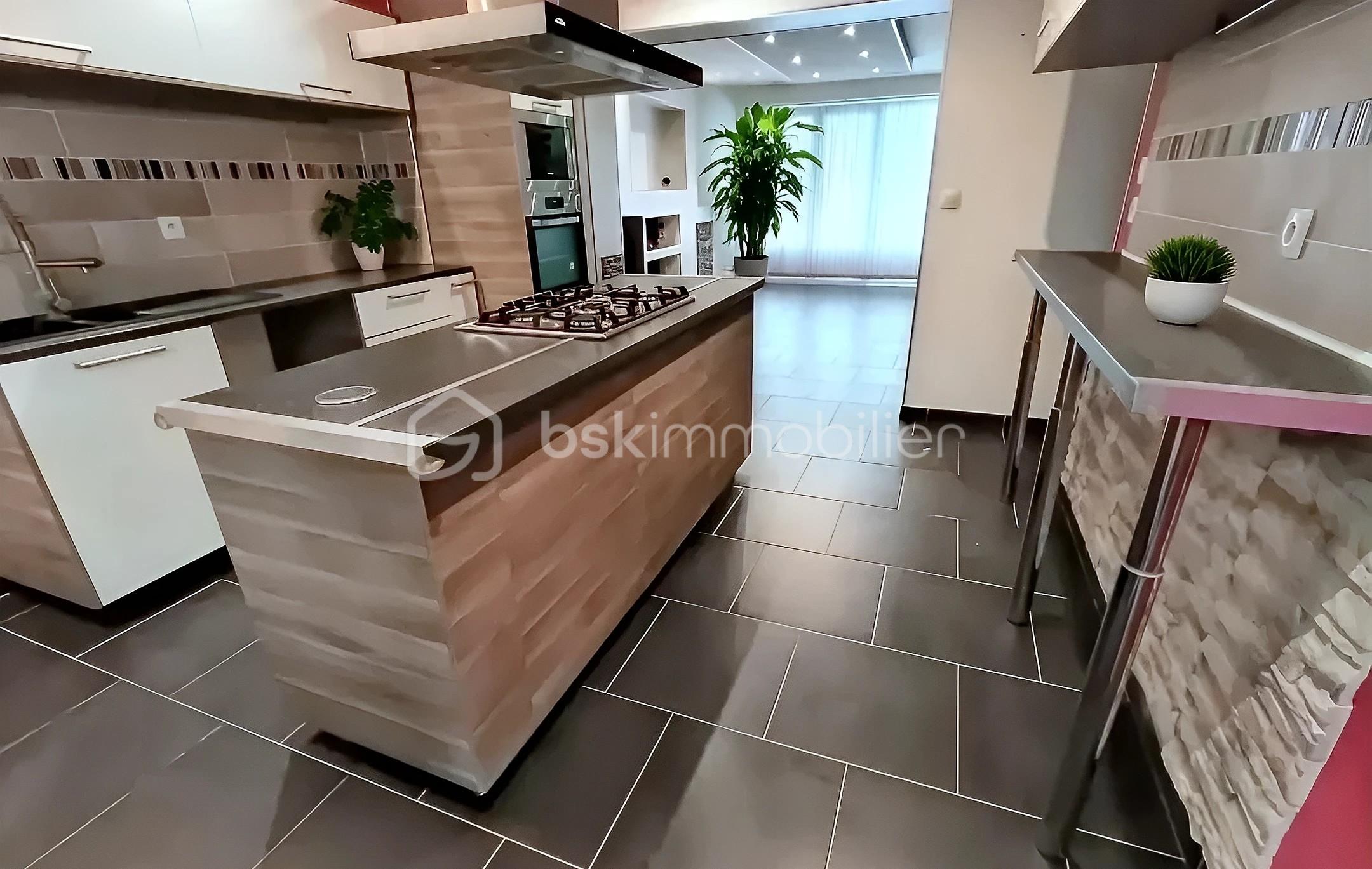 Maison de 132 m² - HB SEB NEW CUIS V SALON OKOKOK.jpg