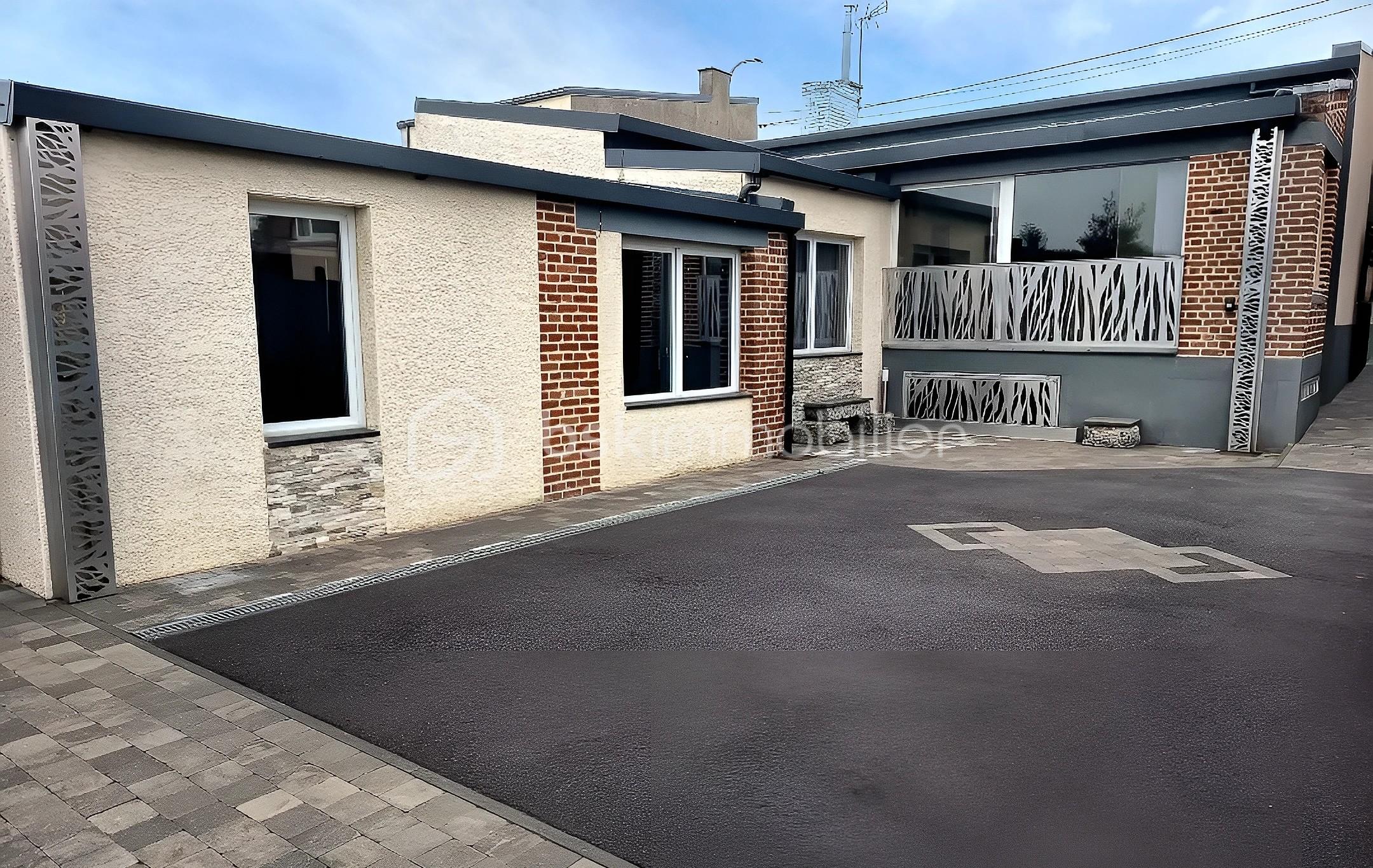 Maison de 132 m² - HB SEB TERRASSE DVT EN L'ETAT OKOK.jpg